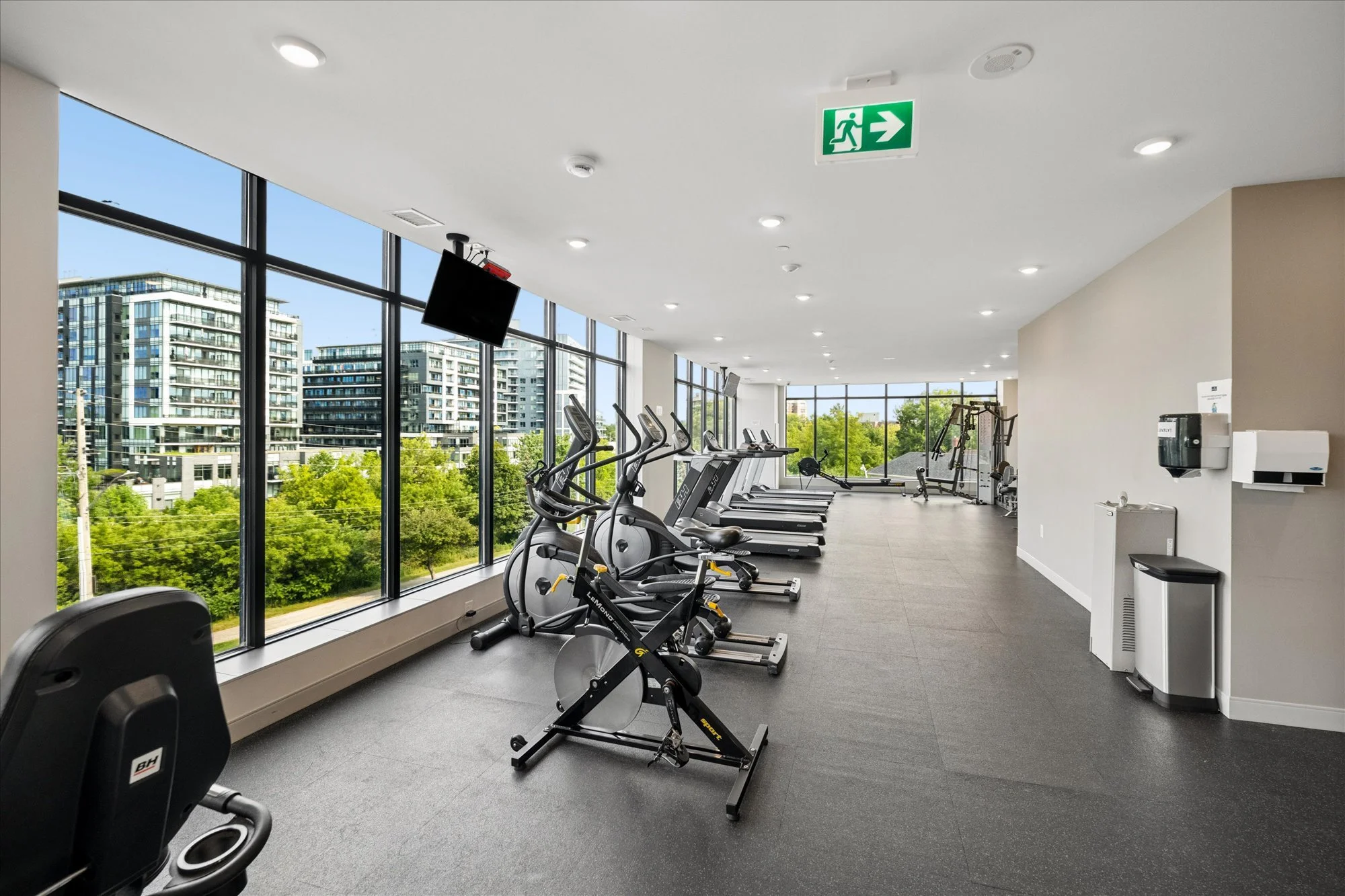 River Mill Condos Downtown Guelph 1503-150 Wellington Street, Guelph (45).jpg