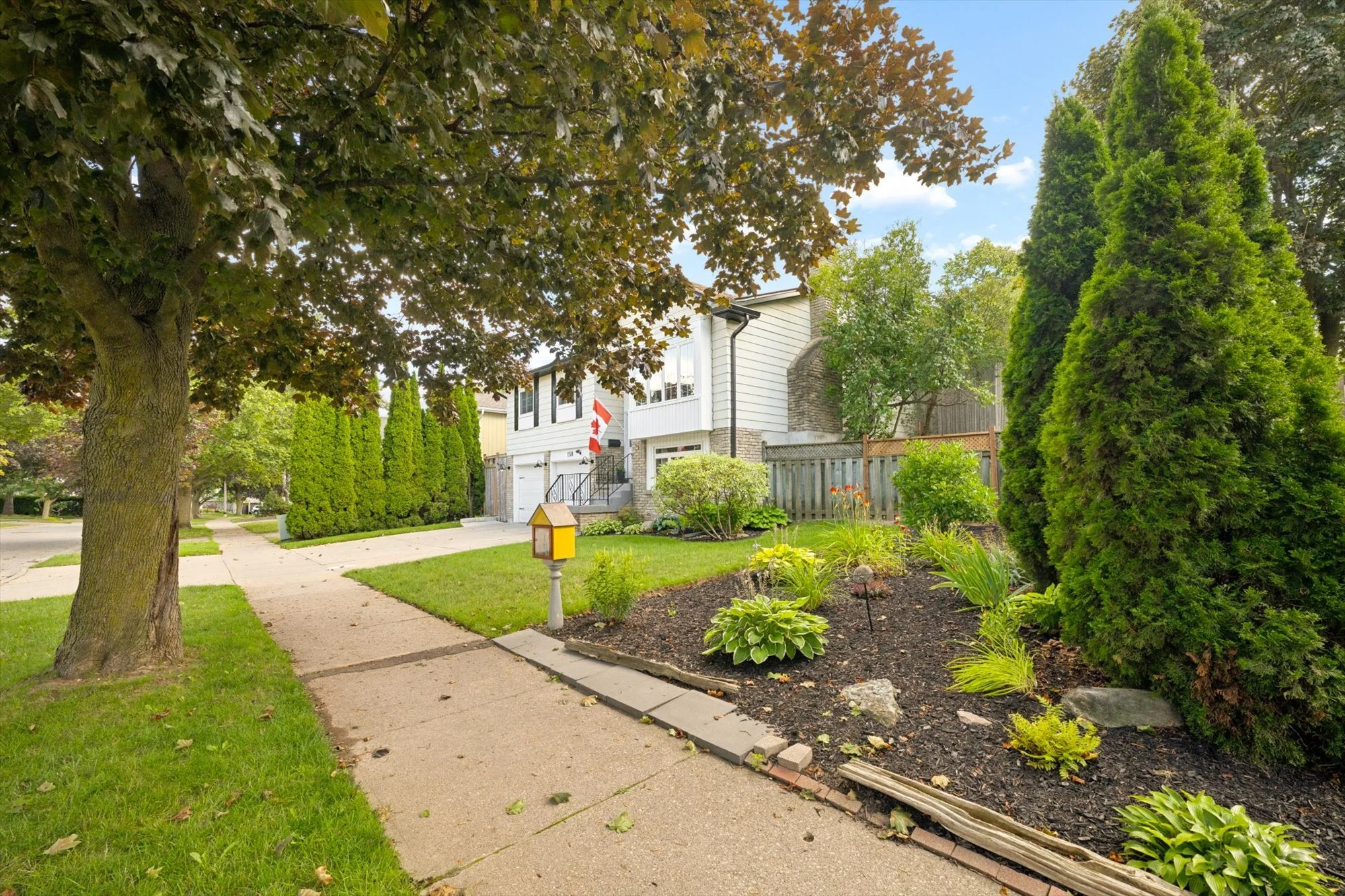 158 Autumn Hill CrescentKitchener, ON N2N 1K8 (6).jpg