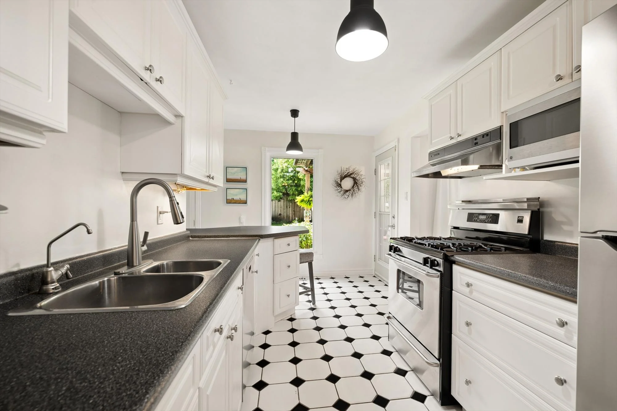 158 Autumn Hill CrescentKitchener, ON N2N 1K8 (21).jpg
