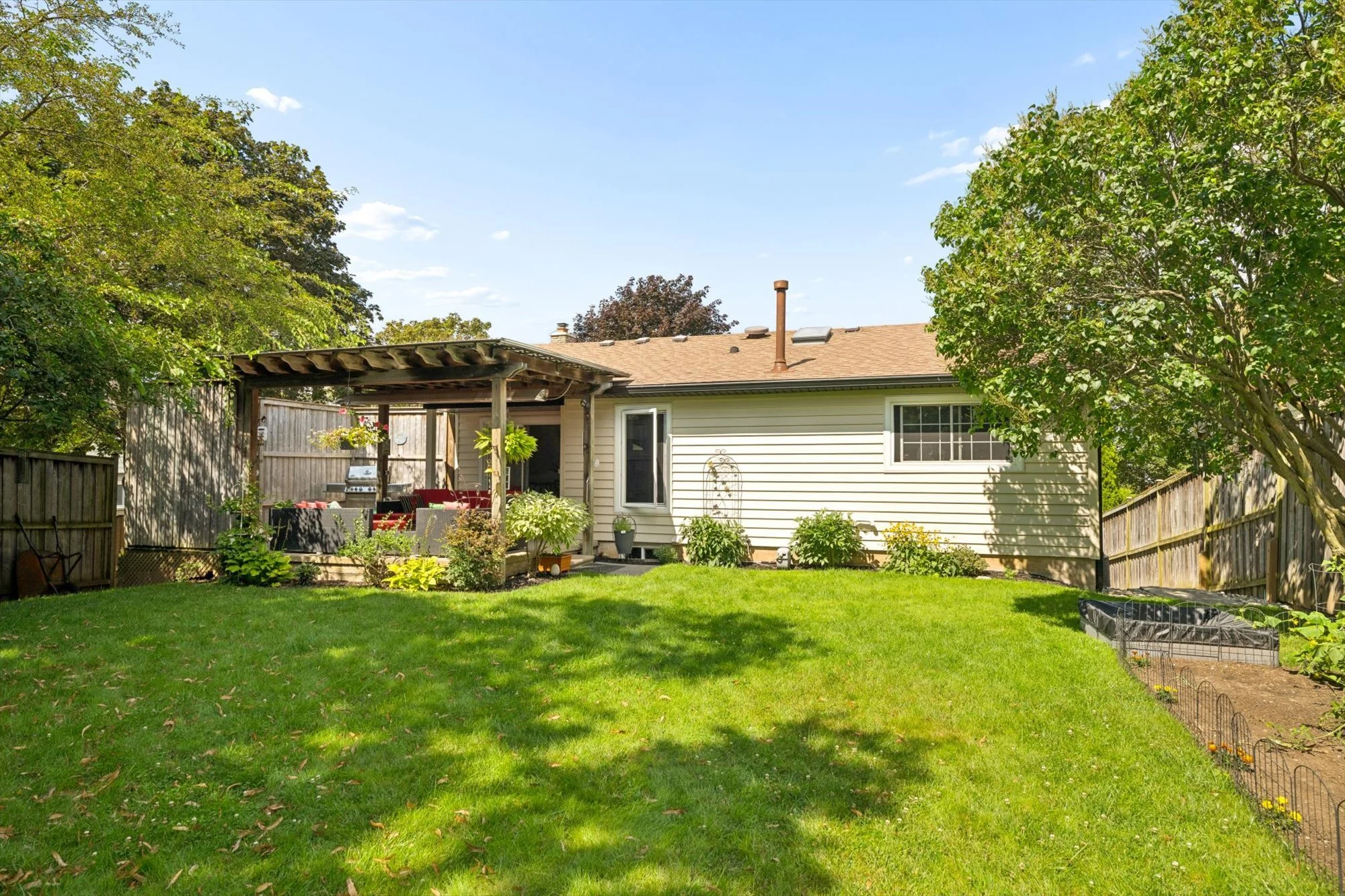 158 Autumn Hill CrescentKitchener, ON N2N 1K8 (44).jpg