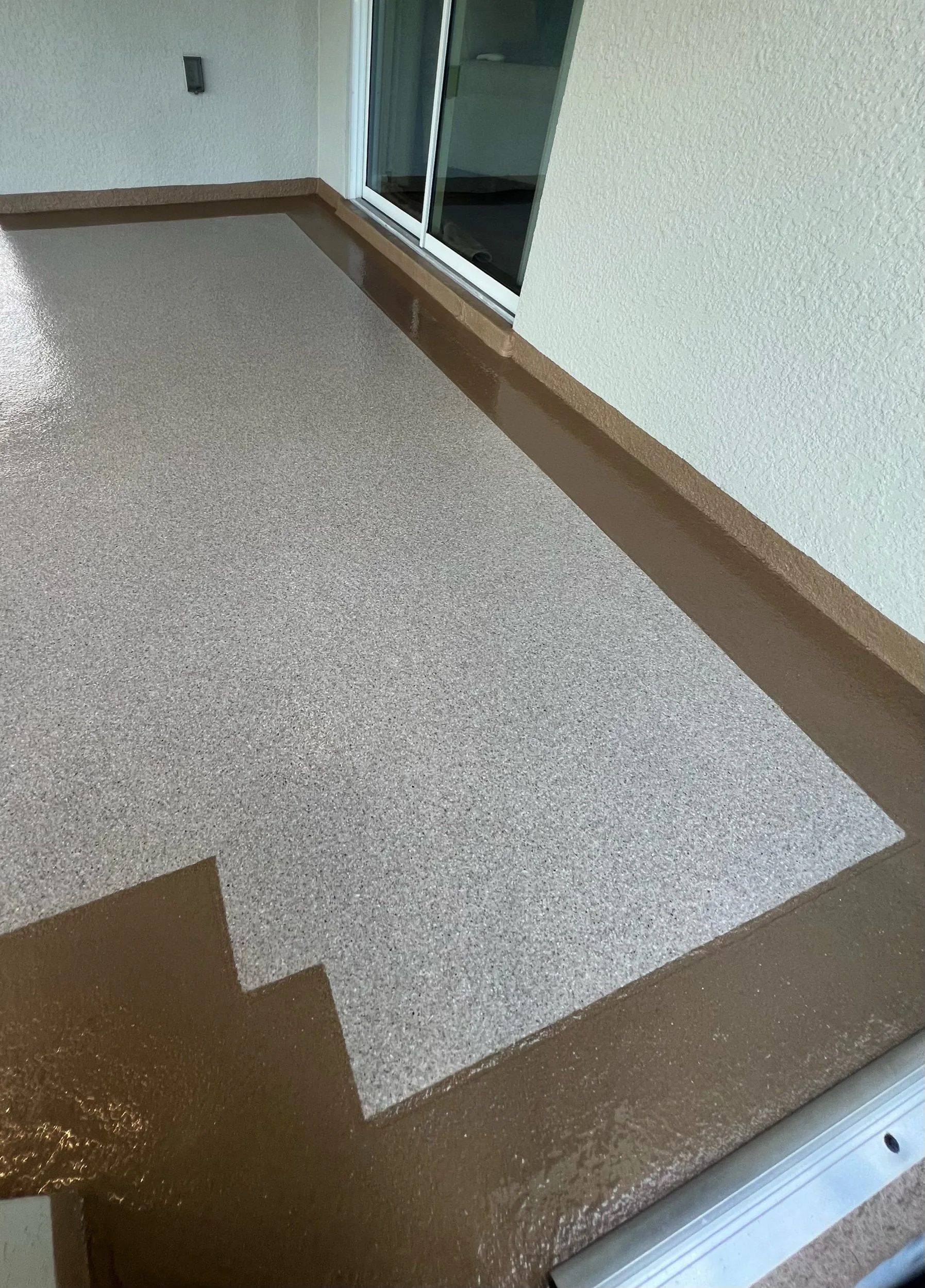 Two-tone screened in Lanai