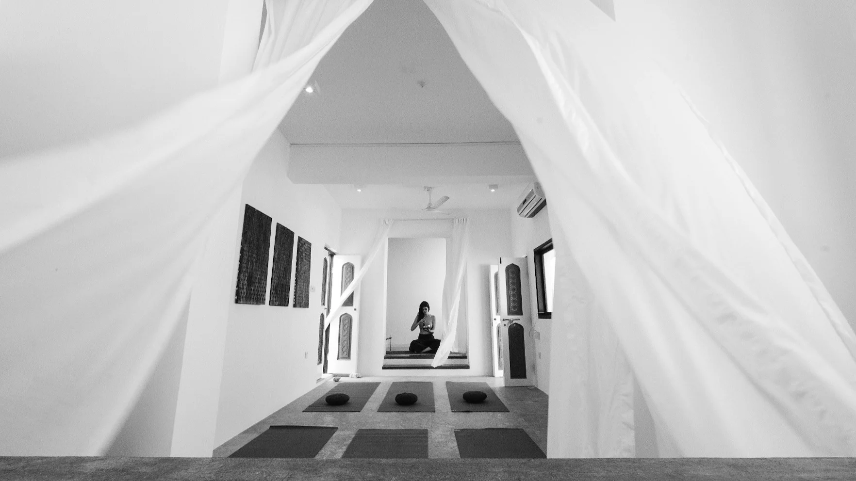  Transformational yoga &amp; nourishment, beachside in Qantab 