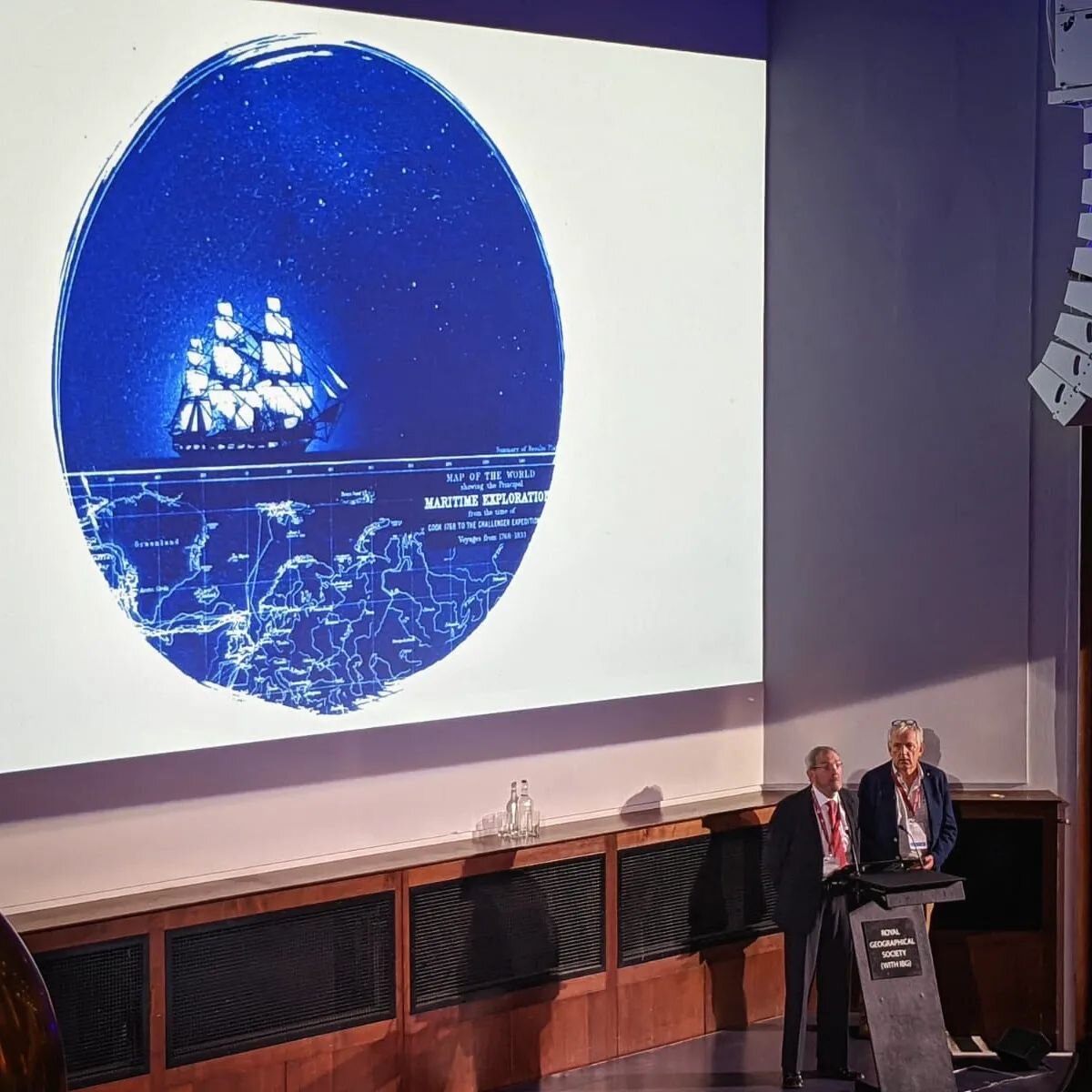 We're incredibly excited to be here at the Challenger 150 conference at the Natural History Museum in London.

Alongside countless pioneering marine researchers, our very own Dr. Thomas Linley and Prof. Alan Jamieson will be giving presentations.

Ke