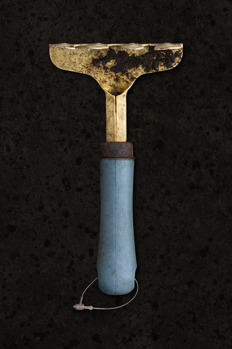 childs_tool_1200pxl.jpg