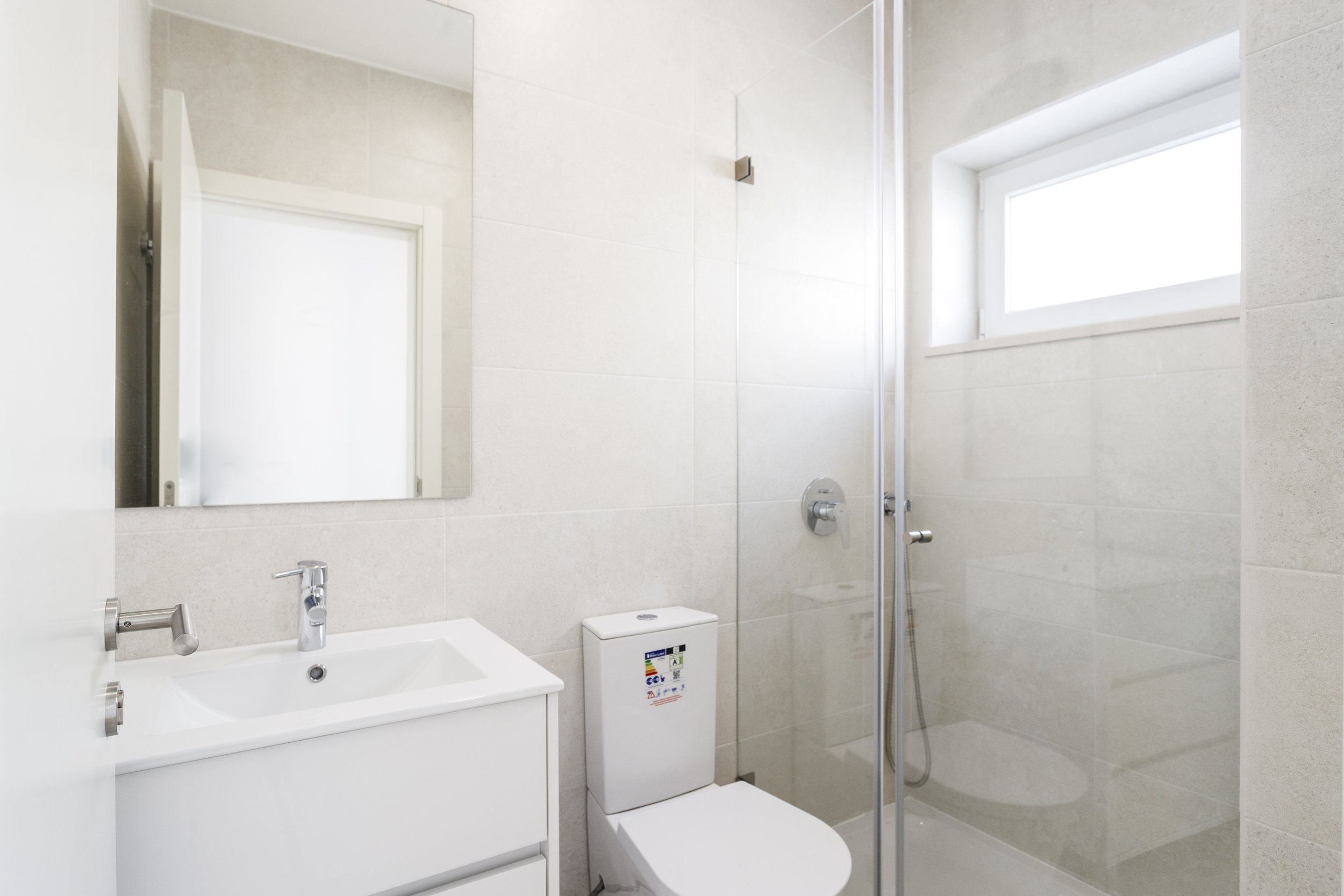 Av Generaal Roçadas 113-18.jpg