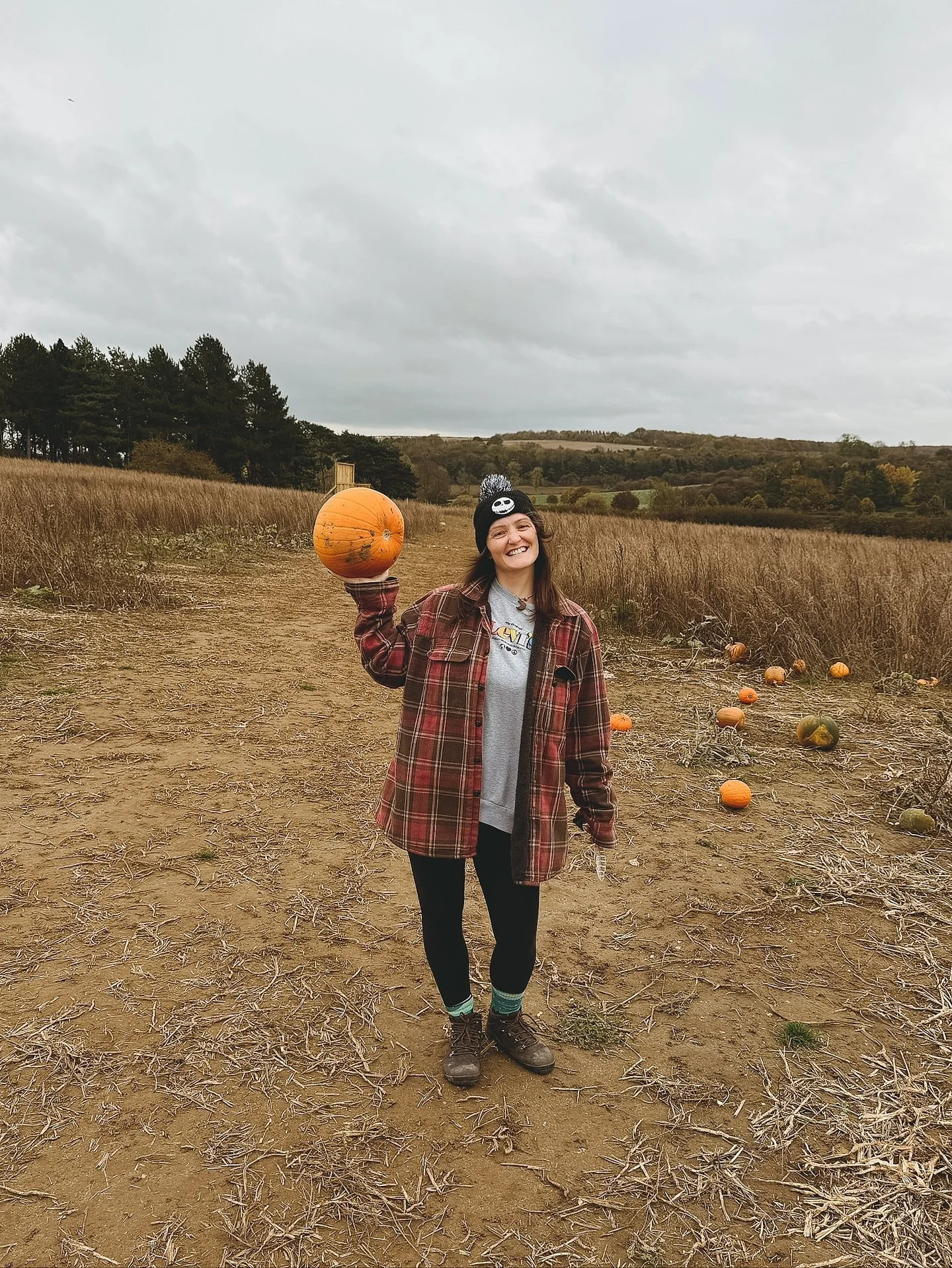 Pumpkin Patch Magic 🎃✨

Back home from Scotland last night, and straight into Halloween madness&hellip;
We spent the early afternoon at the pumpkin patch &mdash; pretty sure we were the last ones picking ours this year 😅 but we made it just before 