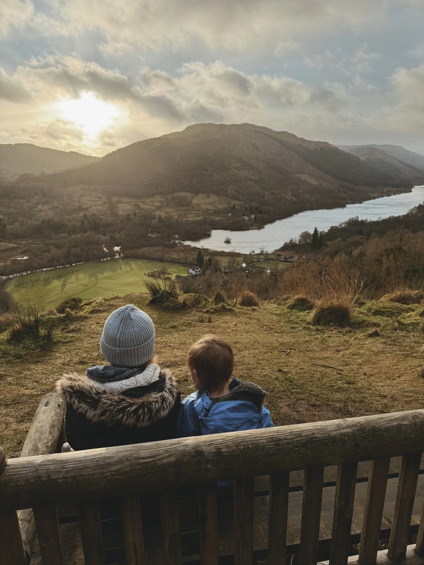 ✨Welcoming 2026, the Wild Way✨

Our first day of 2026 was wrapped in moss, mist, and pure magic 🌿
Wandering through the ancient, emerald green forests of Balquhidder, breathing in the stillness, letting the earth set the pace 🍃

Then on to Monachyl