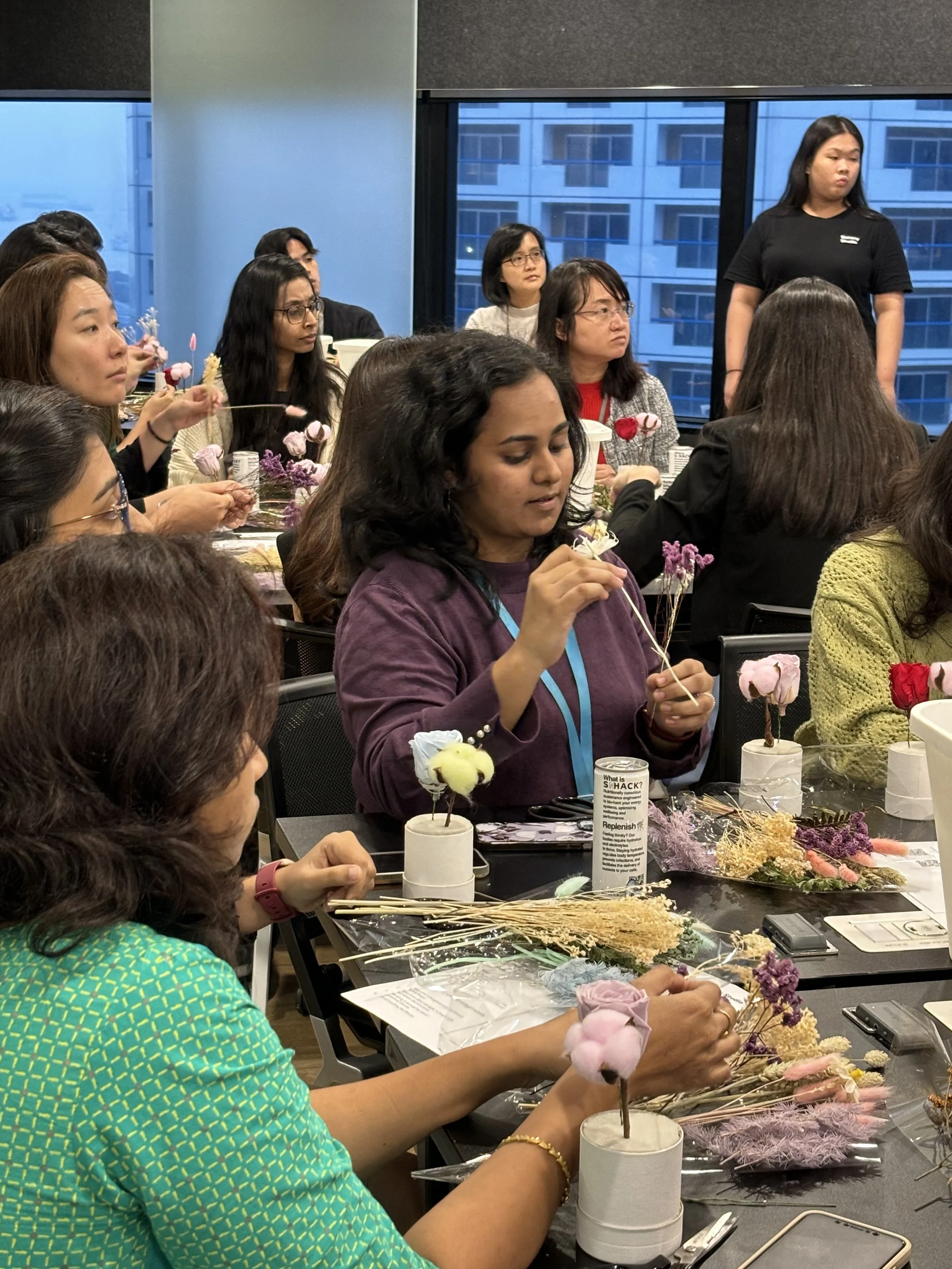 Preserved flowers workshop at Accenture
