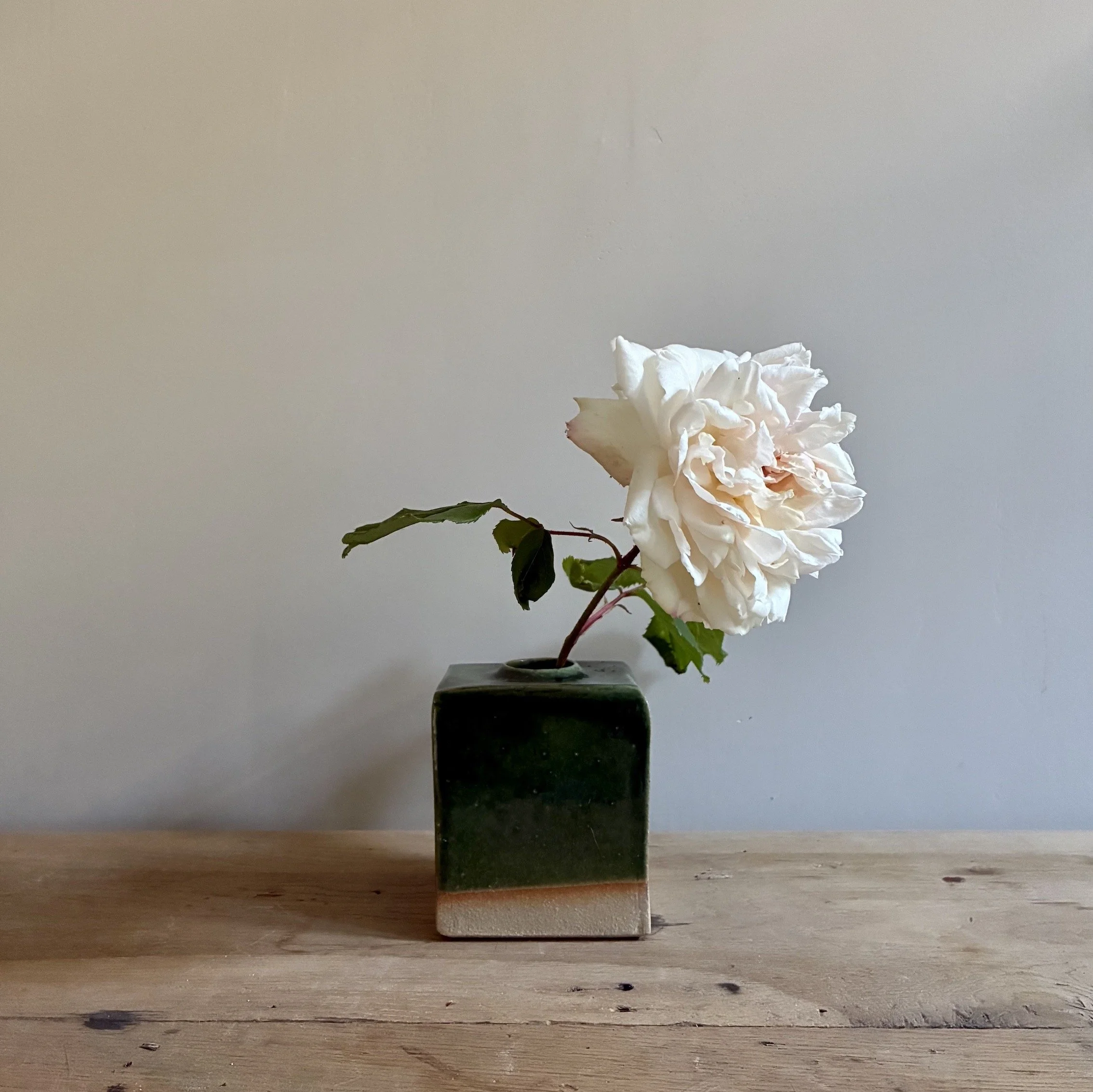 Square Box Vase 1 2.jpg