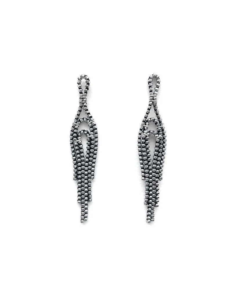 11_kate_cusack_zipper_jewelry_ear_drama_black_silver.jpg