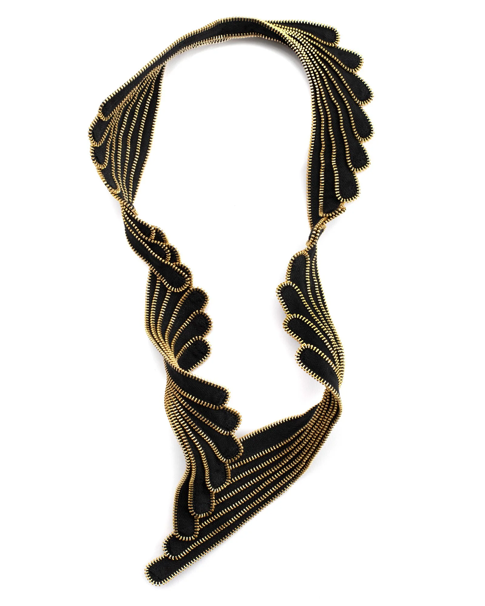 kate_cusack_KC2915_lyricaX_necklace_black_shinygold.jpg
