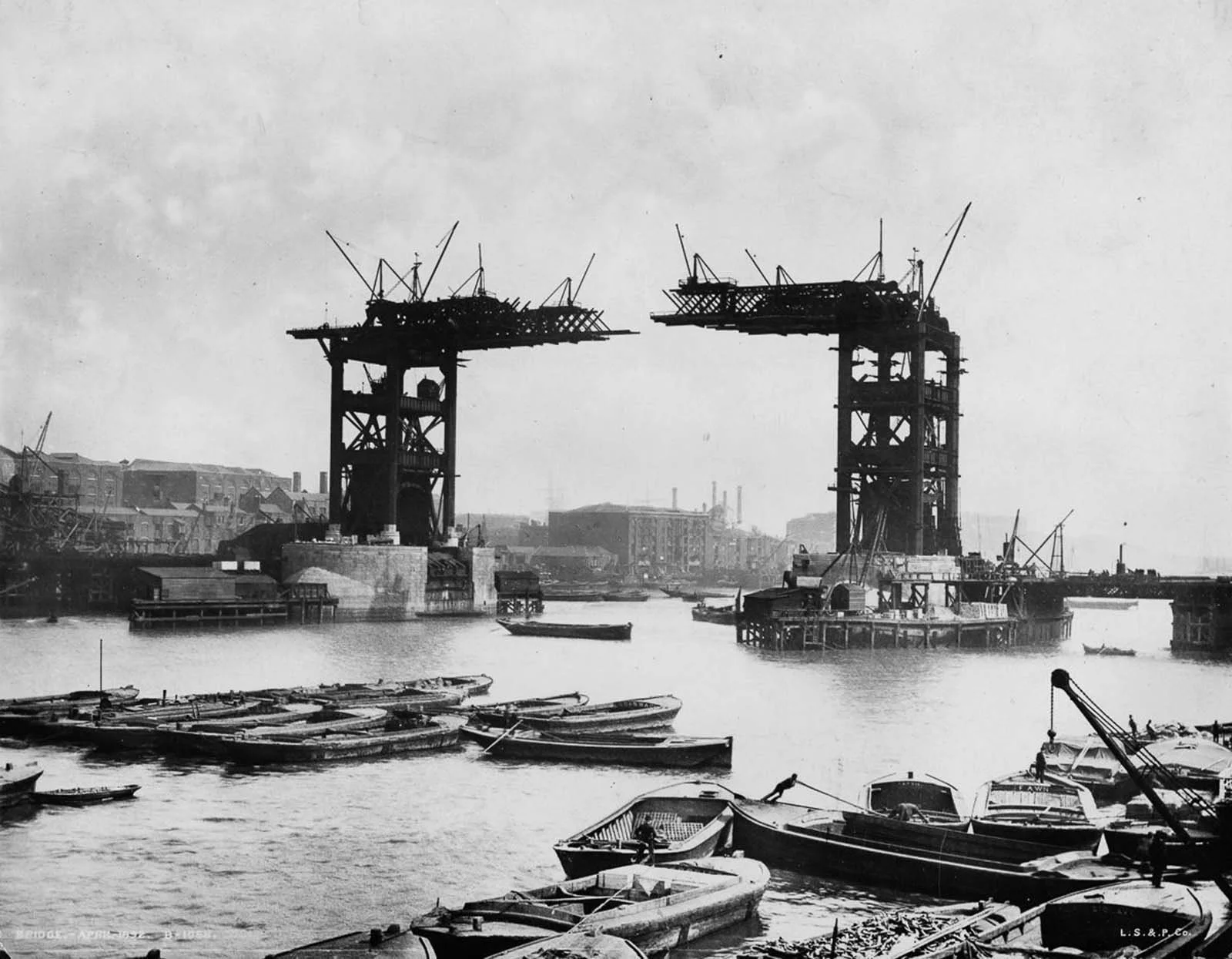 Bridgebuilders — Round the World with Cracklin' Jane - Stream or ...