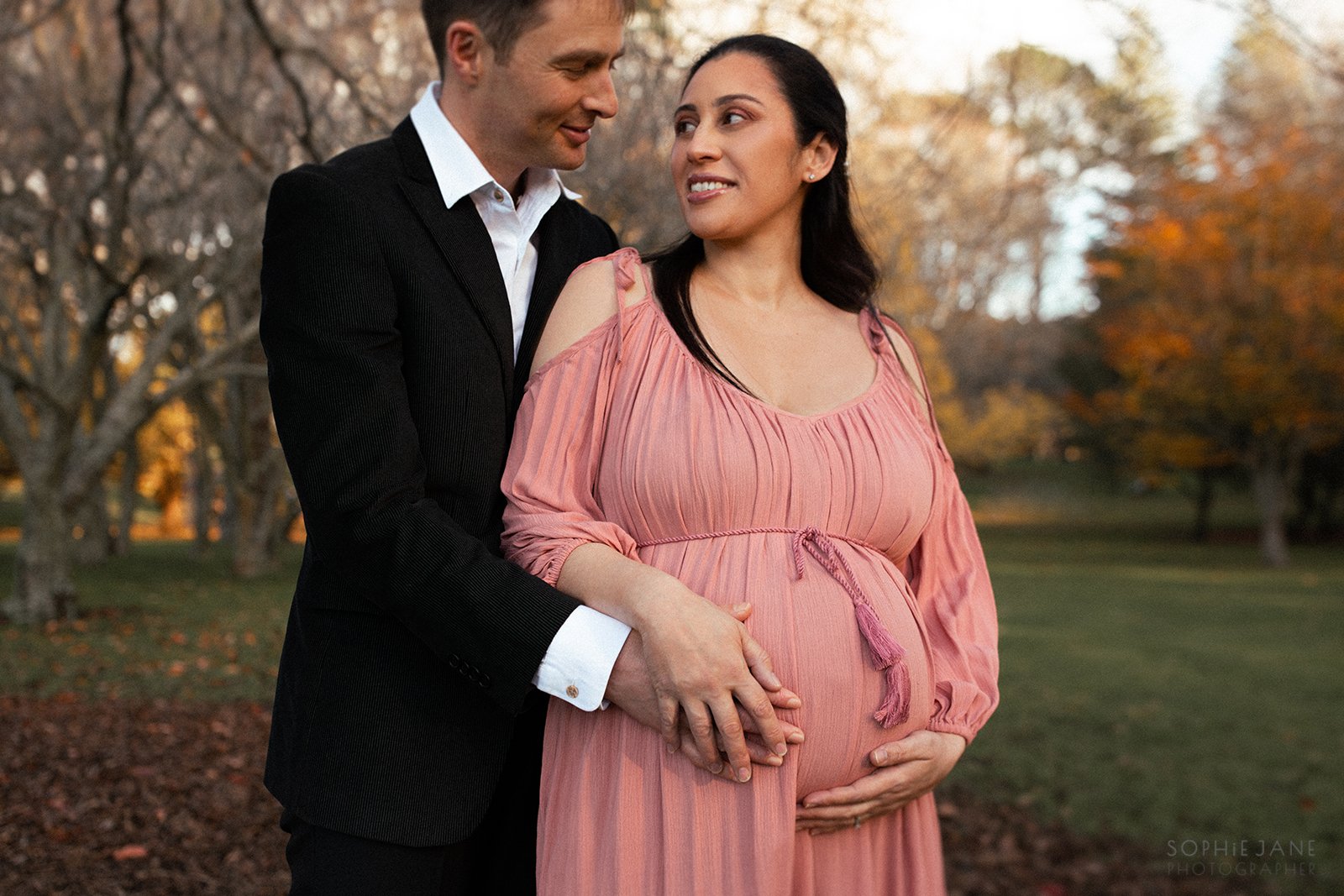 Golden hour maternity session (Copy)