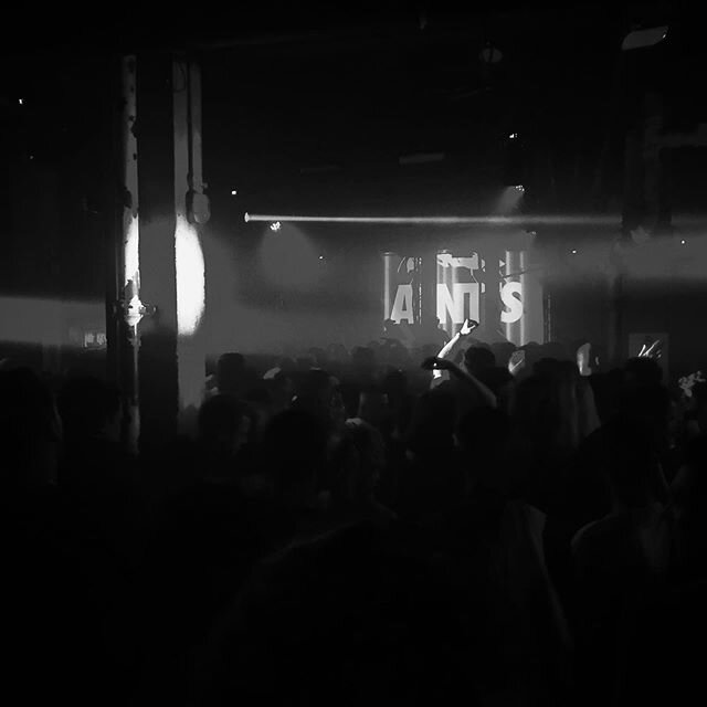 🐜🐜🐜
..A N T S.. #london #party #londonevents #e1 #printworks #ibiza #ants #weekend #housemusic #electronicmusic #blackandwhitephotography #blackandwhite #instagood #instaparty #instapartybloggers #dj #ibizaparty