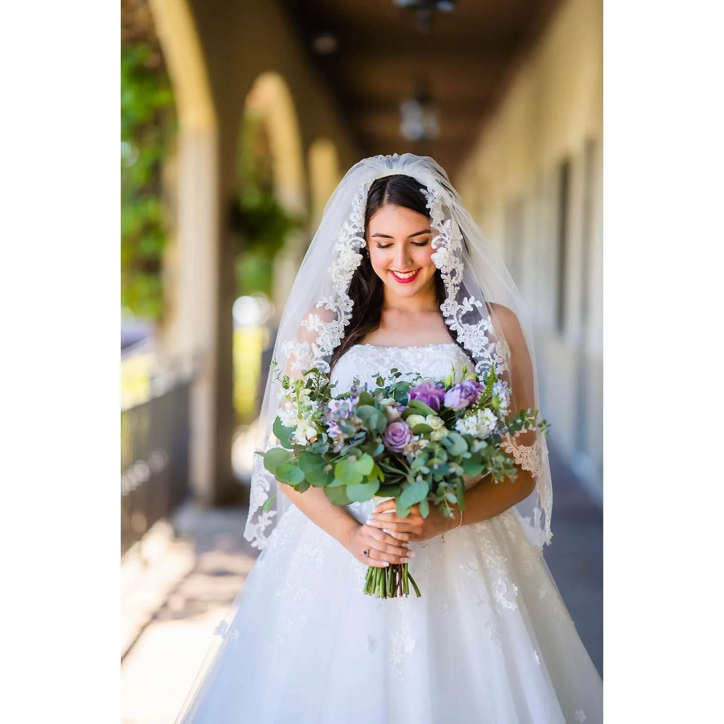 A bride waiting for her groom!
@josiah_116clique @danielav.means 
.
.
.
#wedding #weddingphotography #bride #portraitphotography #portrait #riversidecalifornia #riversidephotographer #southerncaliforniaphotographer #southerncaliforniawedding #socalph
