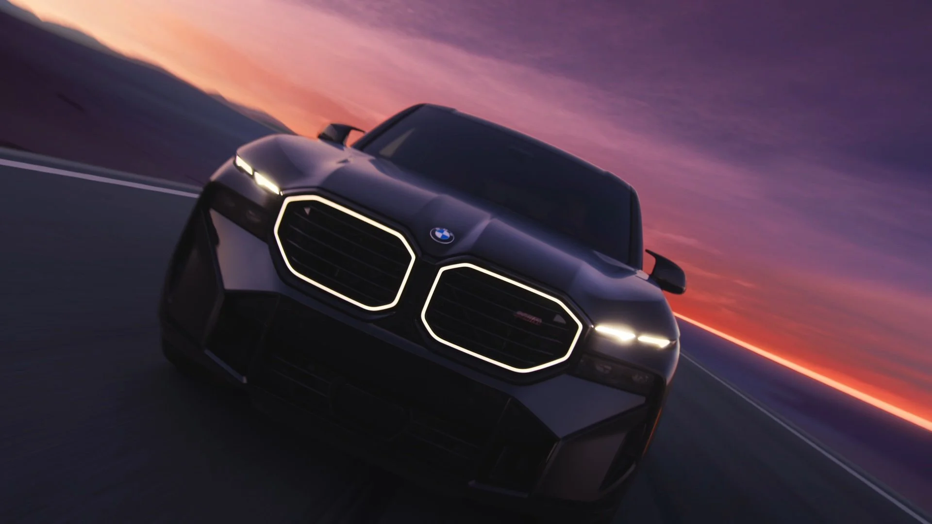 BMW XM "Standing Out"