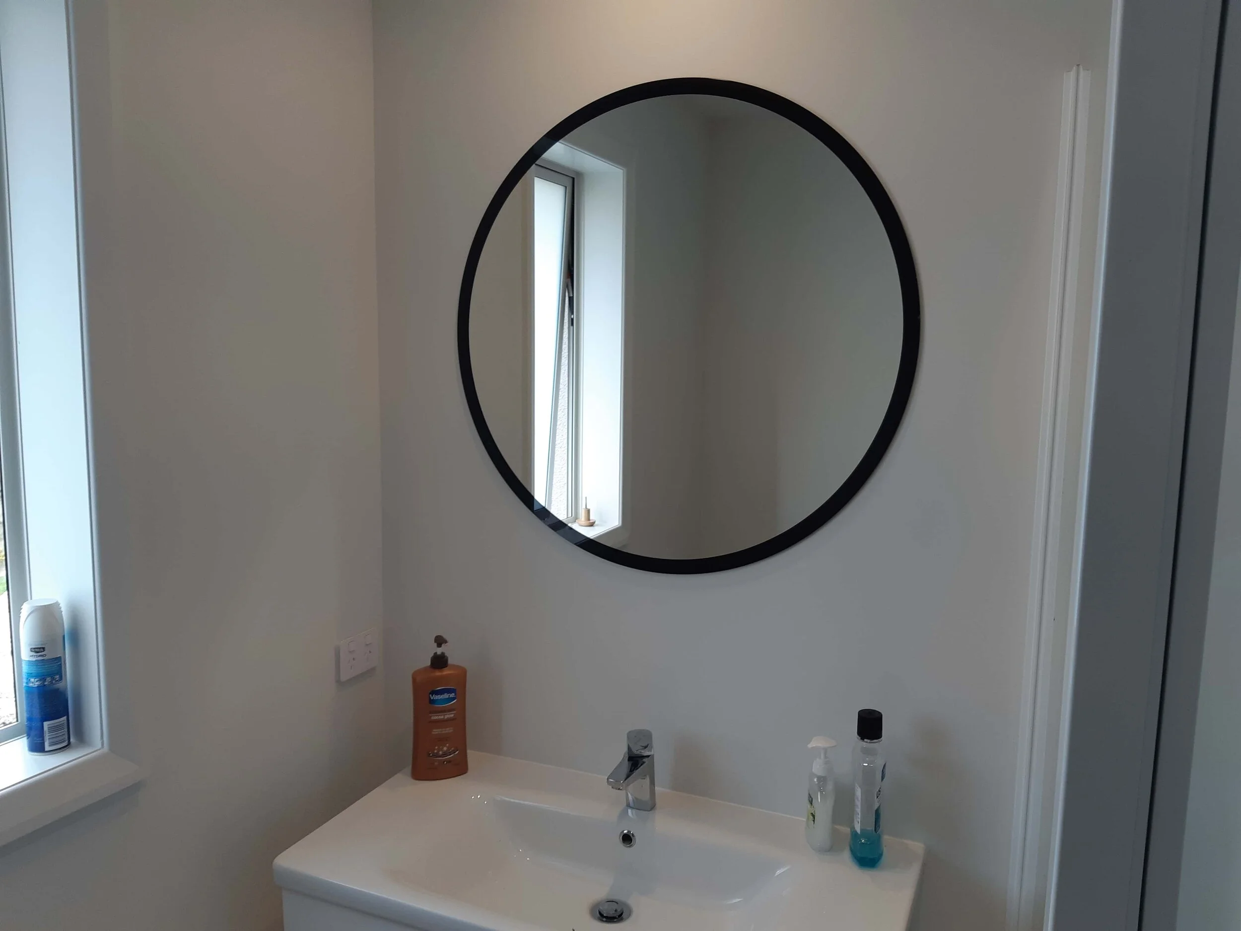Central-glass-service-mirror.jpg