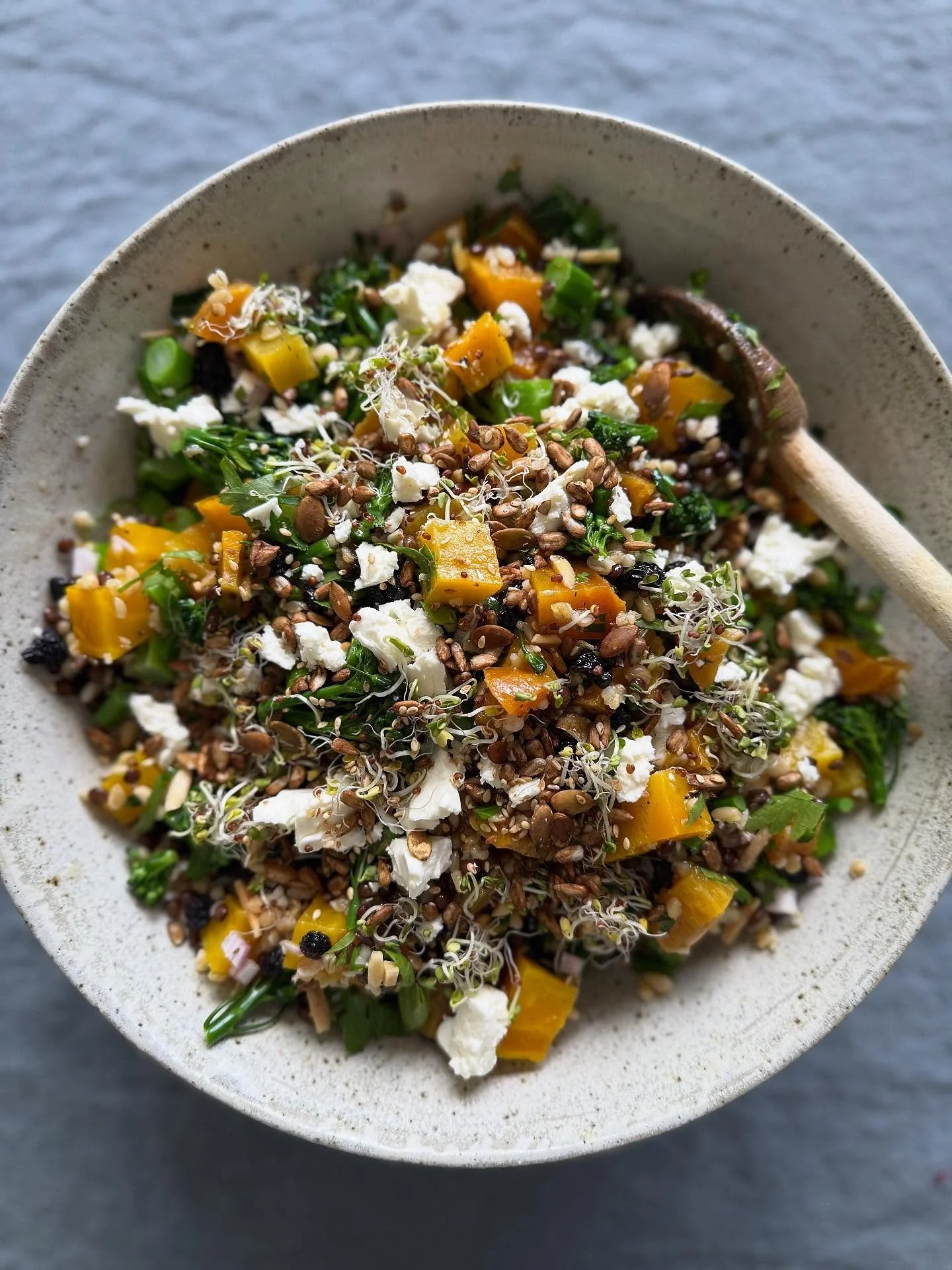 I love a substantial salad. This one has freekah , lentils, almonds, pine nuts, currants, roasted golden beetroot, broccolini, broccoli sprouts and seeds. The second pic shows my broccoli sprouts ( super easy to do) and the seed mix! Enjoy. #saladgoa
