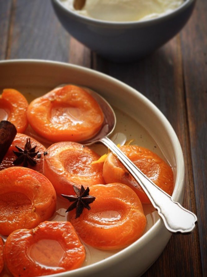 Apricots are one of the truly seasonal summer fruits, so make the most of the abundance. Perfect eaten fresh, they are also delicious poached and pair well with spices like star anise, cinnamon and vanilla. Try a splash of orange blossom water. #apri
