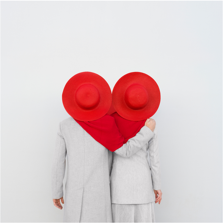 Anna Devis & Daniel Rueda, In a Heartbeat (2019)