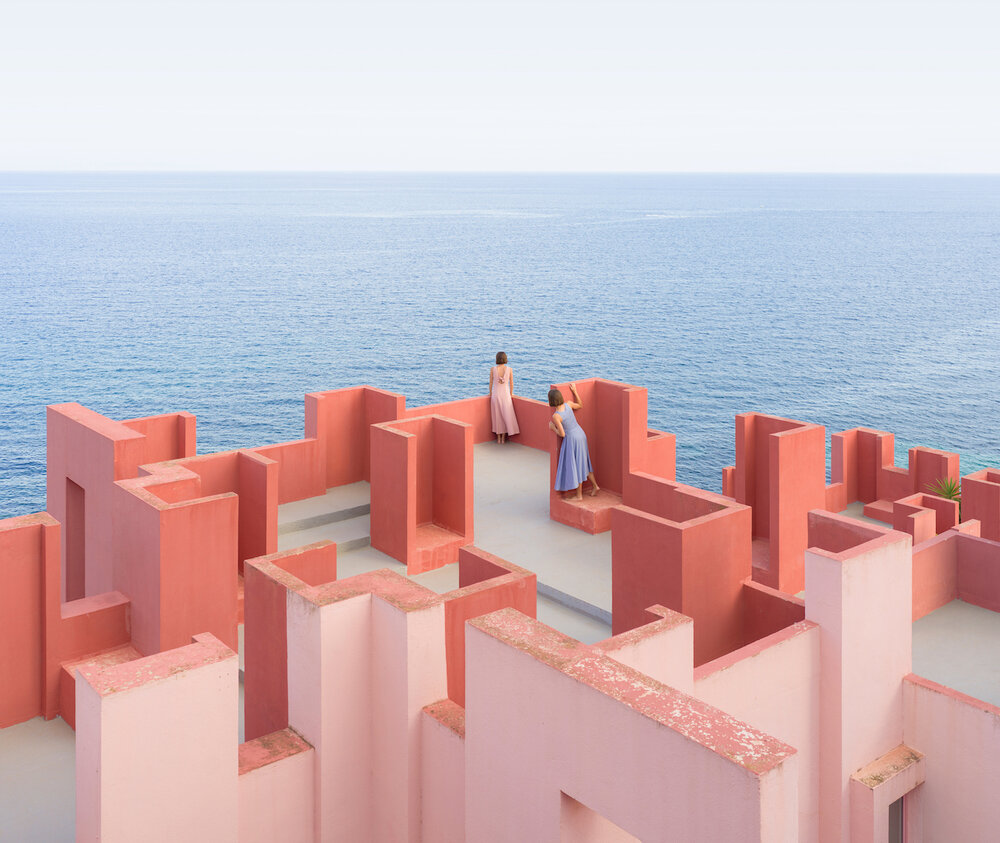 Anna Devis & Daniel Rueda, Pink-a-Boo #5 (La Muralla Roja) (2020) 