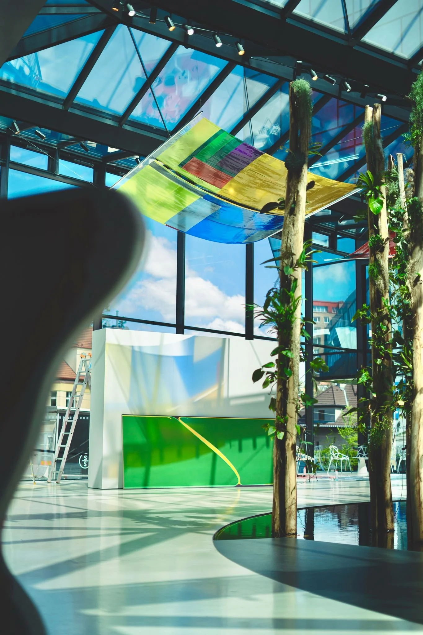   Anywhere Between Black &amp; White: Martin Moflár &amp; Filip Švehla’s exhibition opens in Prague