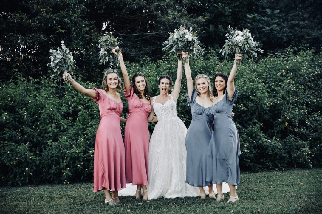 🖤 Lauren &amp; her gorgeous Bridesmaids 

It was our first ever inter-state wedding and we loved every minute of it 🚀

L&amp;D were such a fun couple to work with and their wedestival, homeless chic aesthetic was a total vibe

Combine that with a n