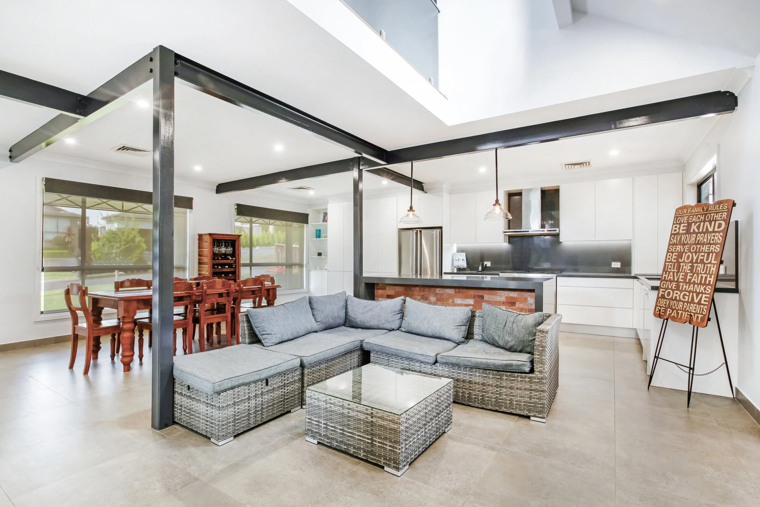 Property ID 1063_70 Knightsbridge Avenue Glenwood_Hi-Res_002.jpg