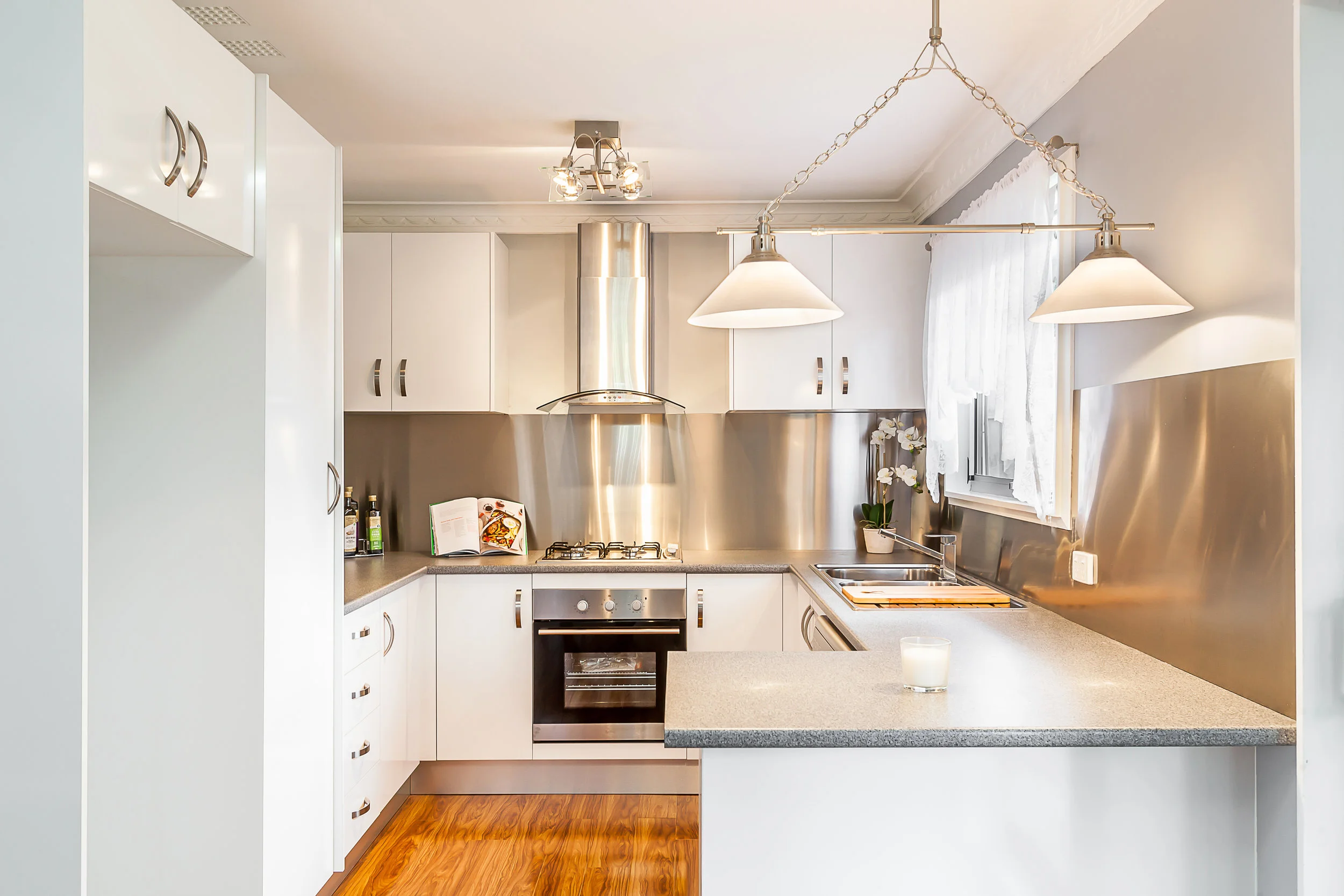 Property ID 1222_10 Suncrest Place Doonside_Hi-Res_002.jpg