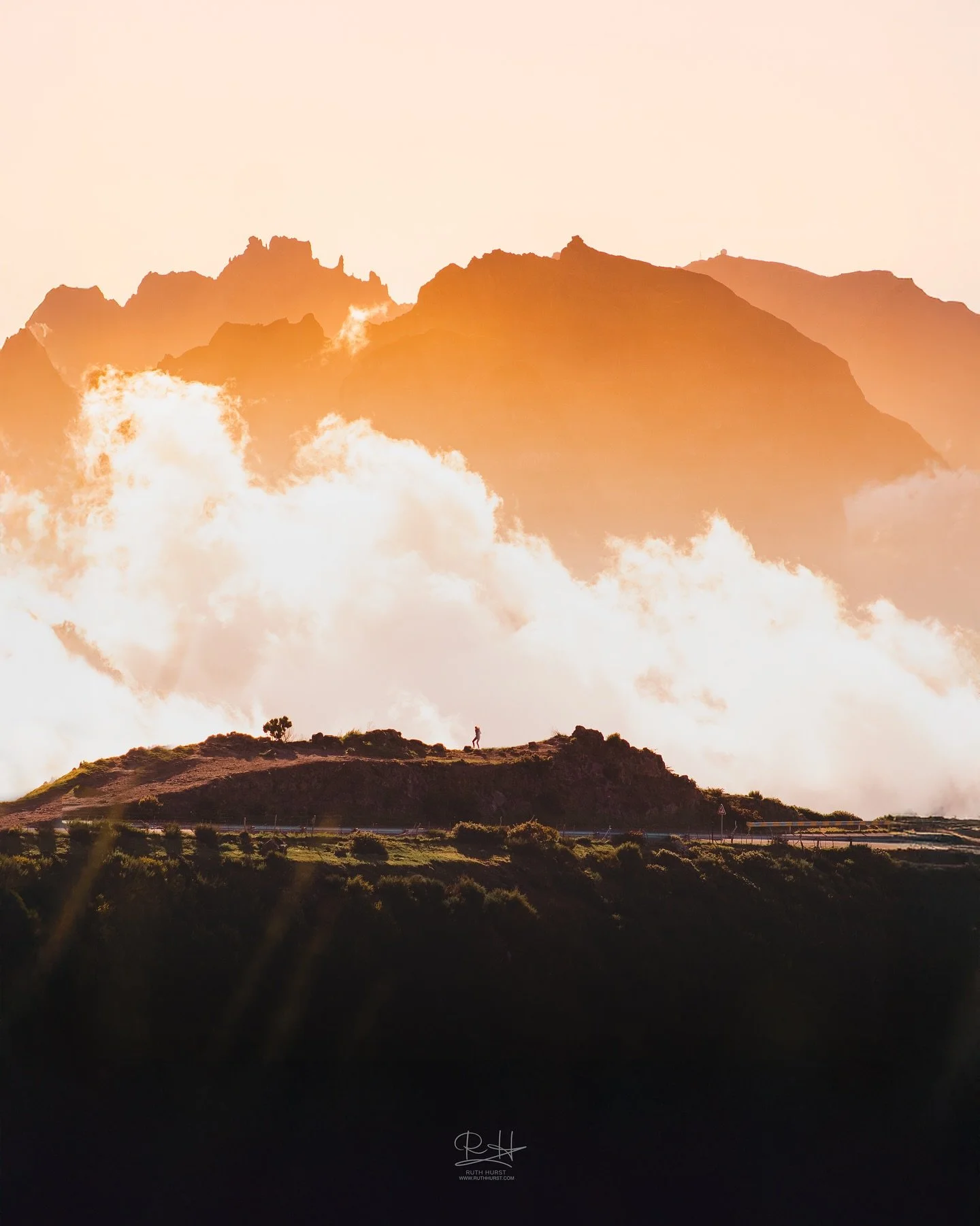Up in the Mountains⁣ ⛰
⁣
Can you spot me? Could ⁣stand here for hours watching the clouds float past
⁣
#mountainsofinstagram #upinthemountains #sunsetphotographs #goldenhourlight #visitmadeiraisland #visitportugal #visitmaderia #sonyalphagallery #son