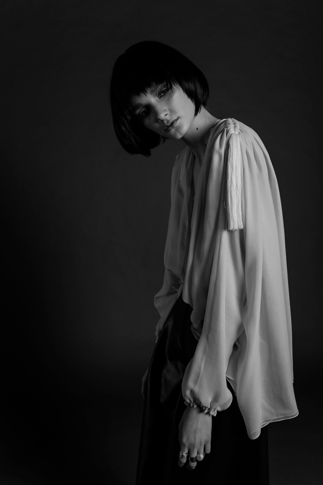 2016 – MODNA JANA – La Rose Noire – Photo / Peter Giodani