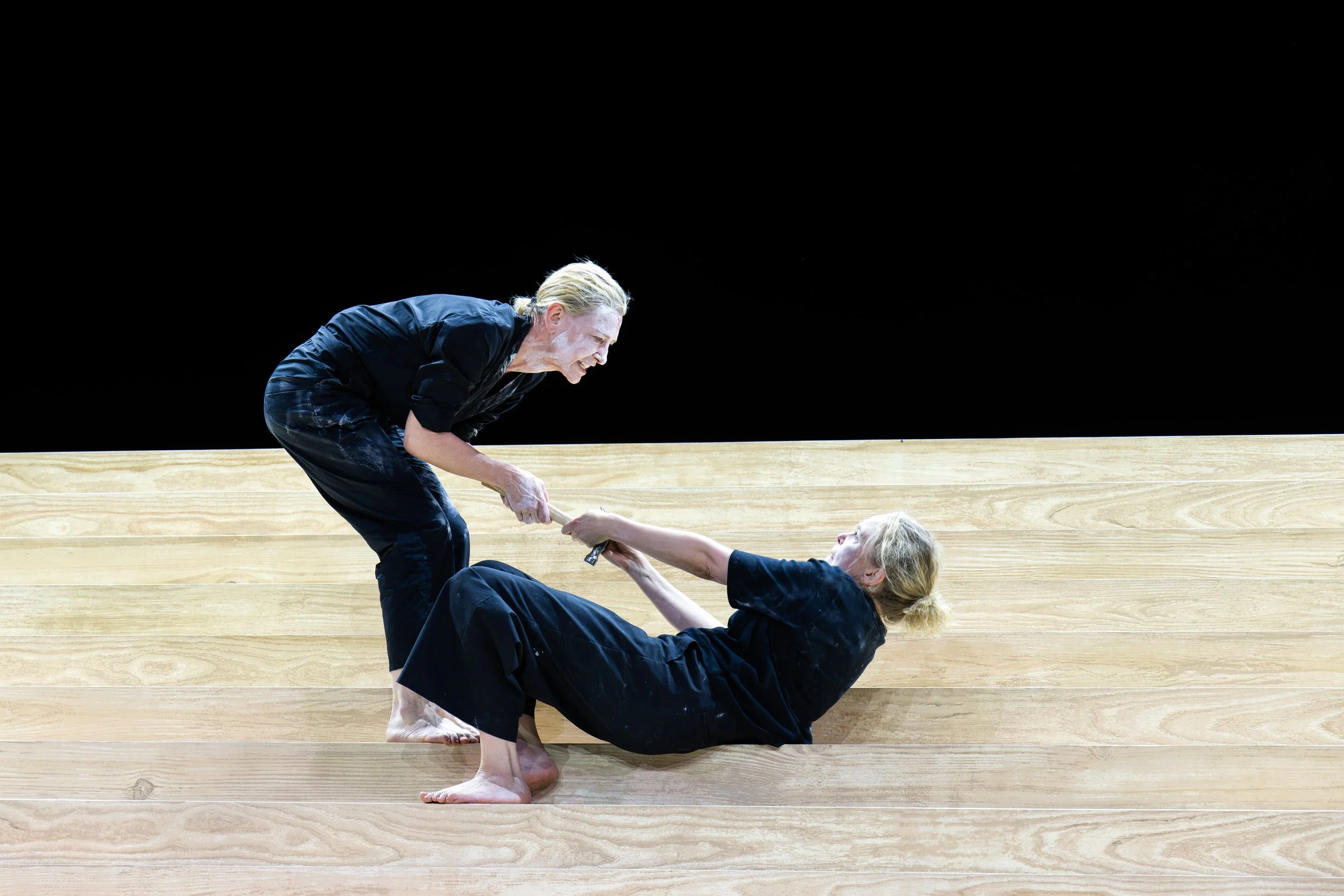 Cate Blanchett (Clytemnestra) and Nina Hoss (Electra) in Electra Persona at the National Theatre. (c) Monika Rittershaus 125.jpg