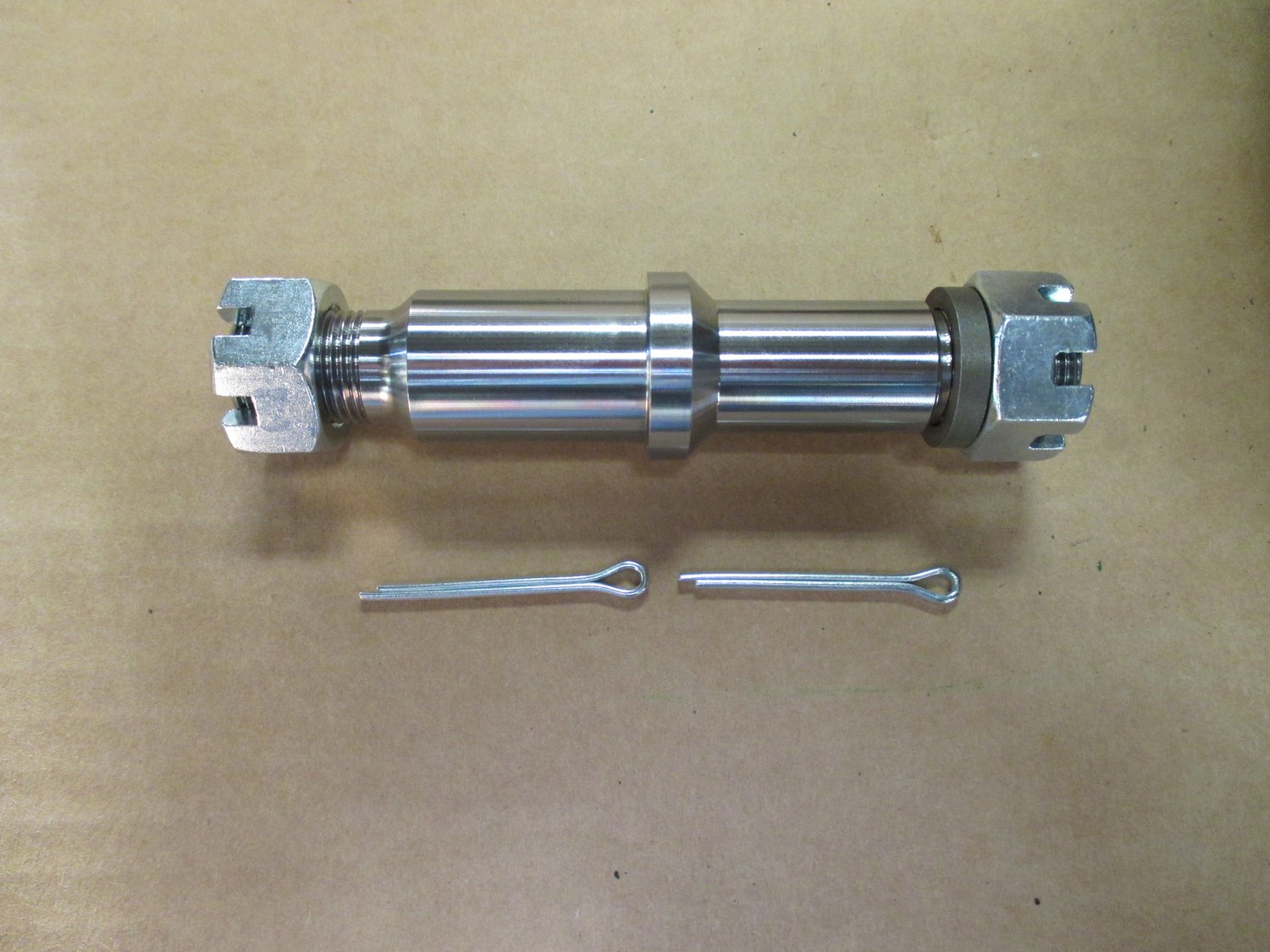3 Pt Load Link Trunnion Pin With Hardware for John Deere 420 430 435 W I USA MADE — Lind Bros Tractor & Parts