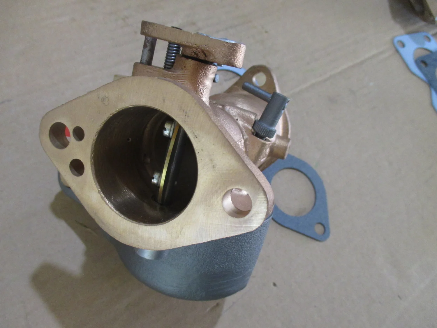 Marvel-Schebler DLTX-8 Rebuilt Carburetor US A -Version 1 — Lind