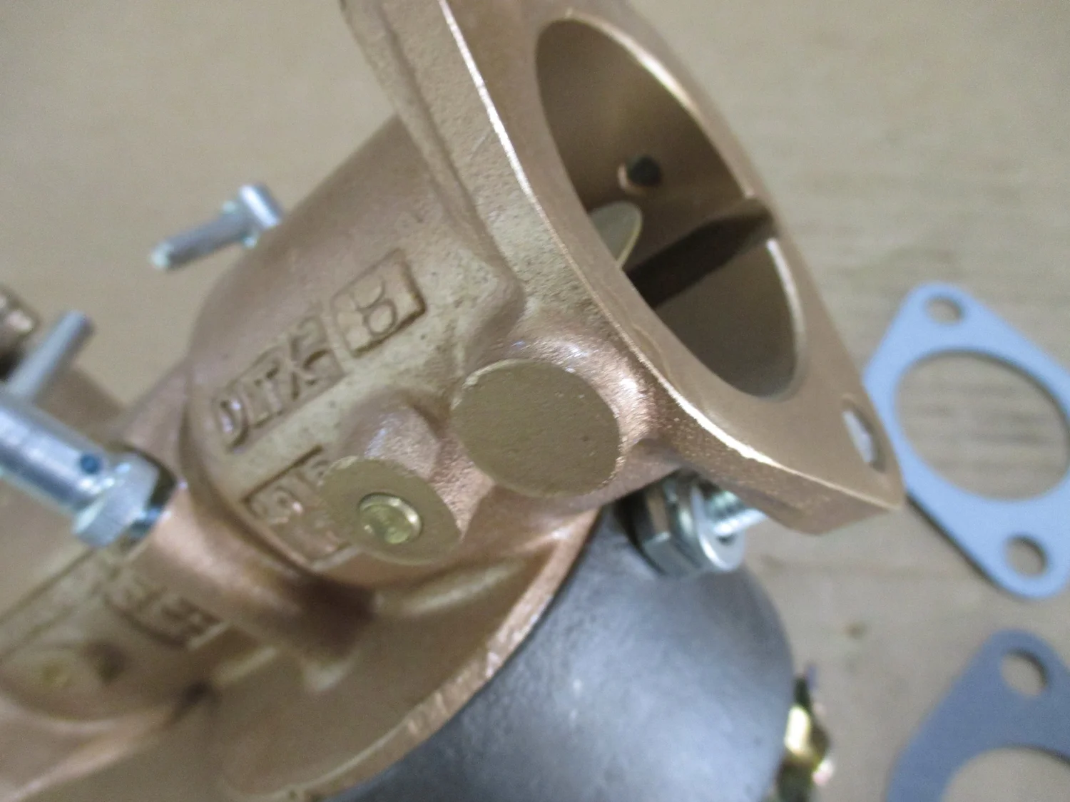 Marvel-Schebler DLTX-8 Rebuilt Carburetor US A -Version 3 — Lind