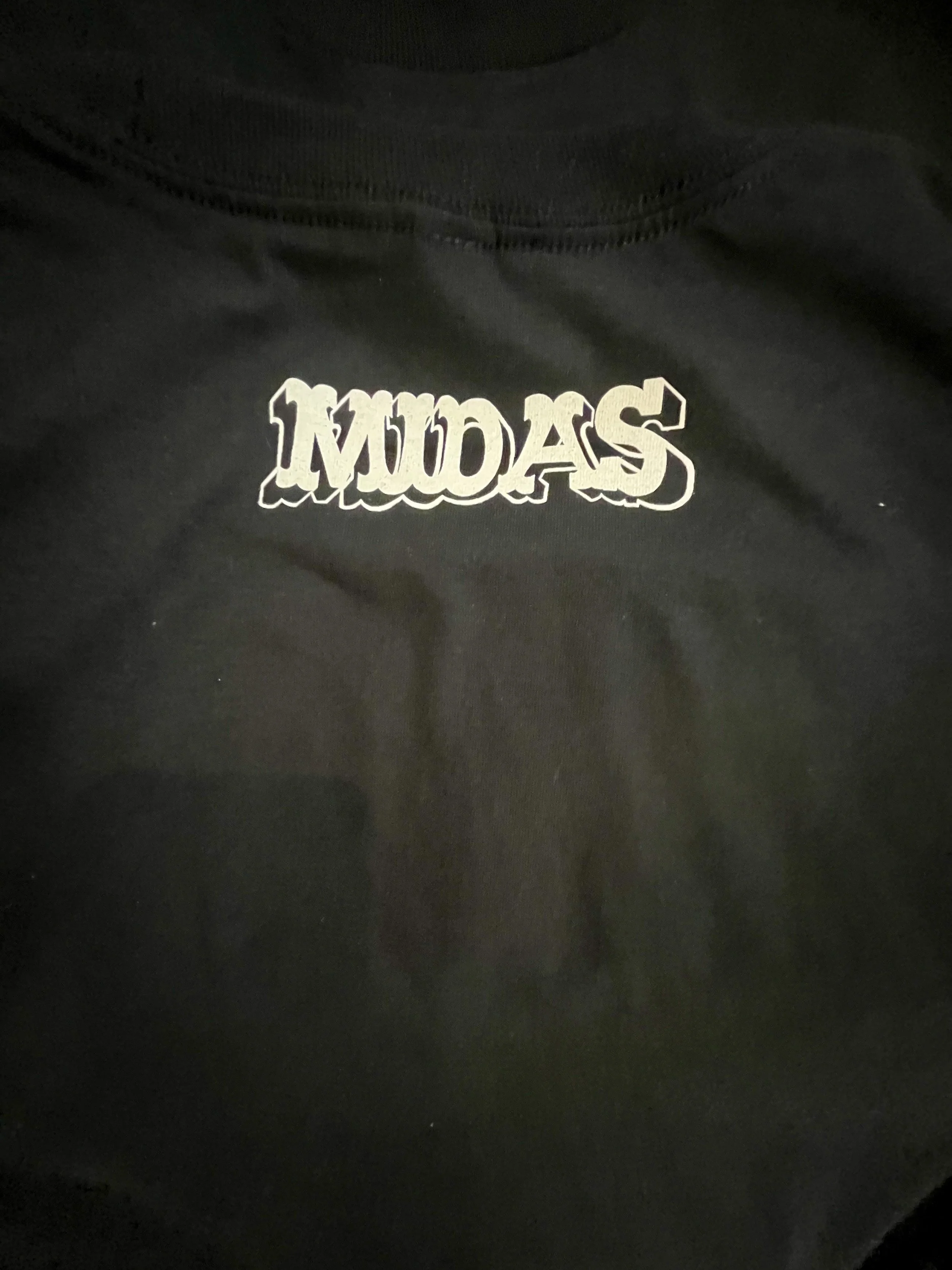 'MAD' MIDAS NECK LOGO