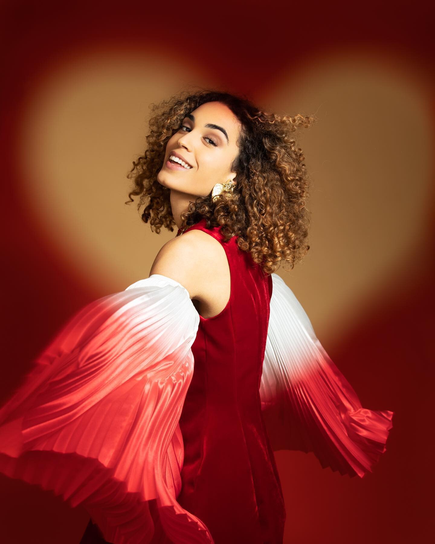 Happy that finally the day is here! It&rsquo;s the Valentine&rsquo;s Day! It&rsquo;s the day of love and not just one kind anymore, it&rsquo;s the day to celebrate any love! Buy yourself flowers, take your love out for a walk in the park and say you 