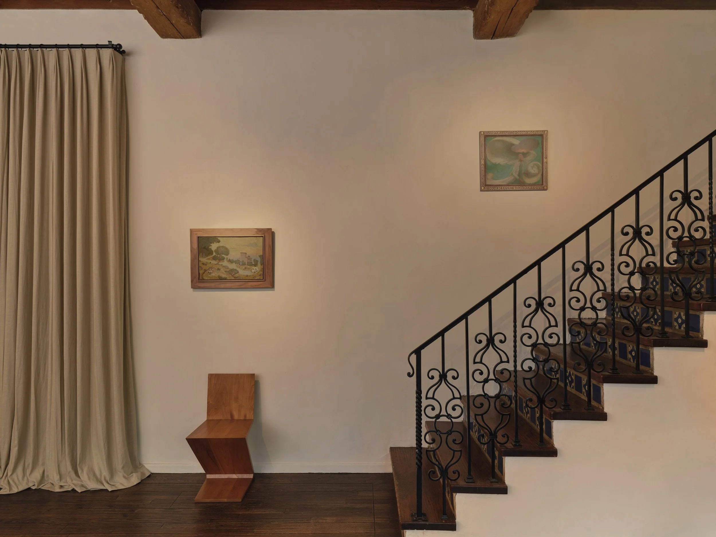  Installation photograph by Paul Salveson 