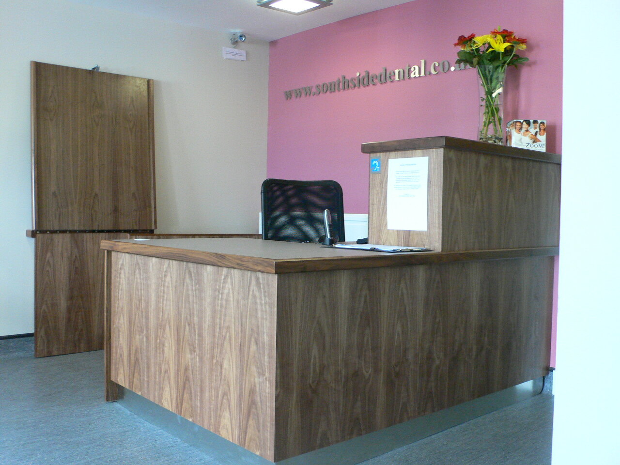  The entrance, reception and waiting areas of the former doctors’ surgery were reconfigured to provide full wheelchair access. 