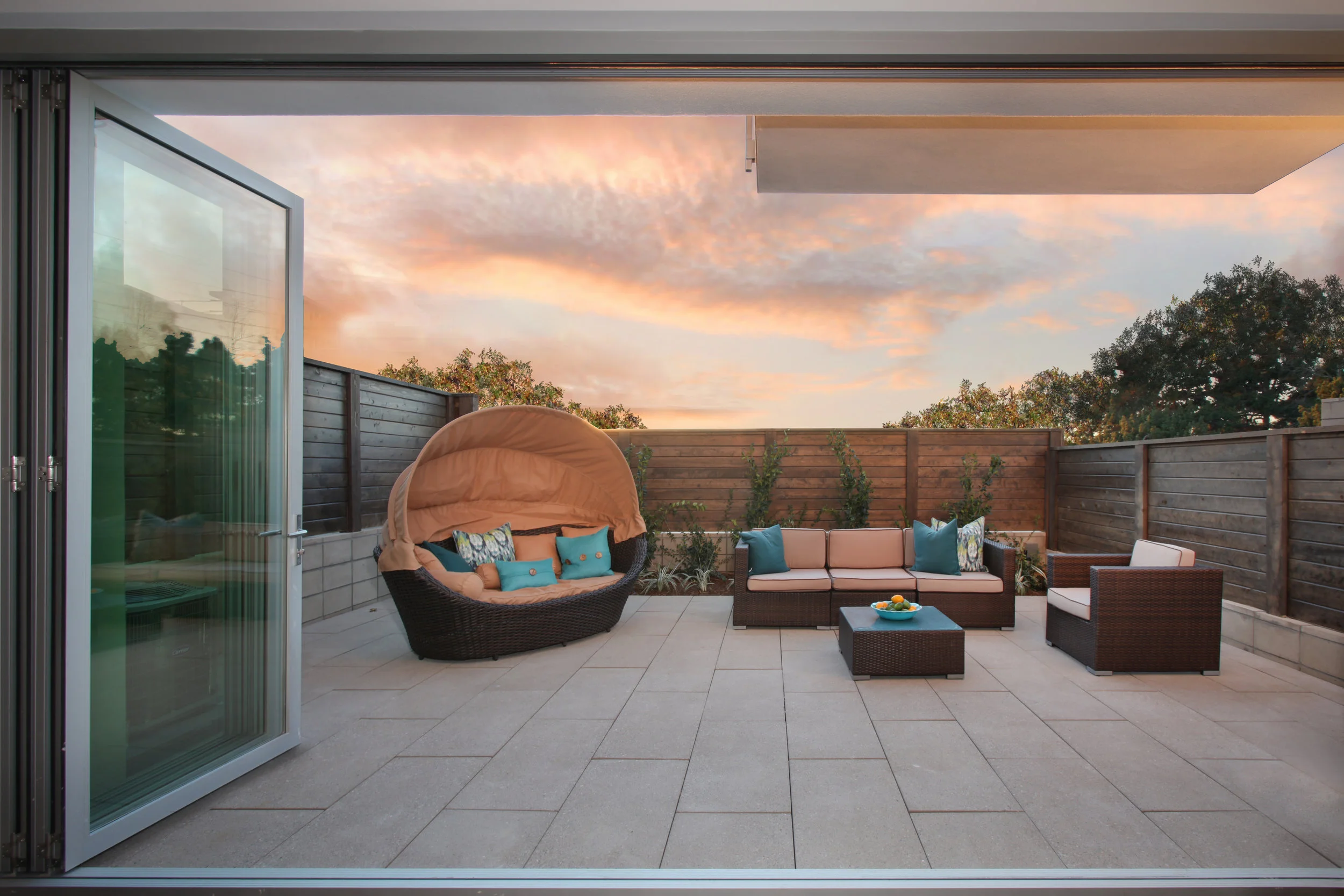 1259VictoriaModel03-06Patio.jpg