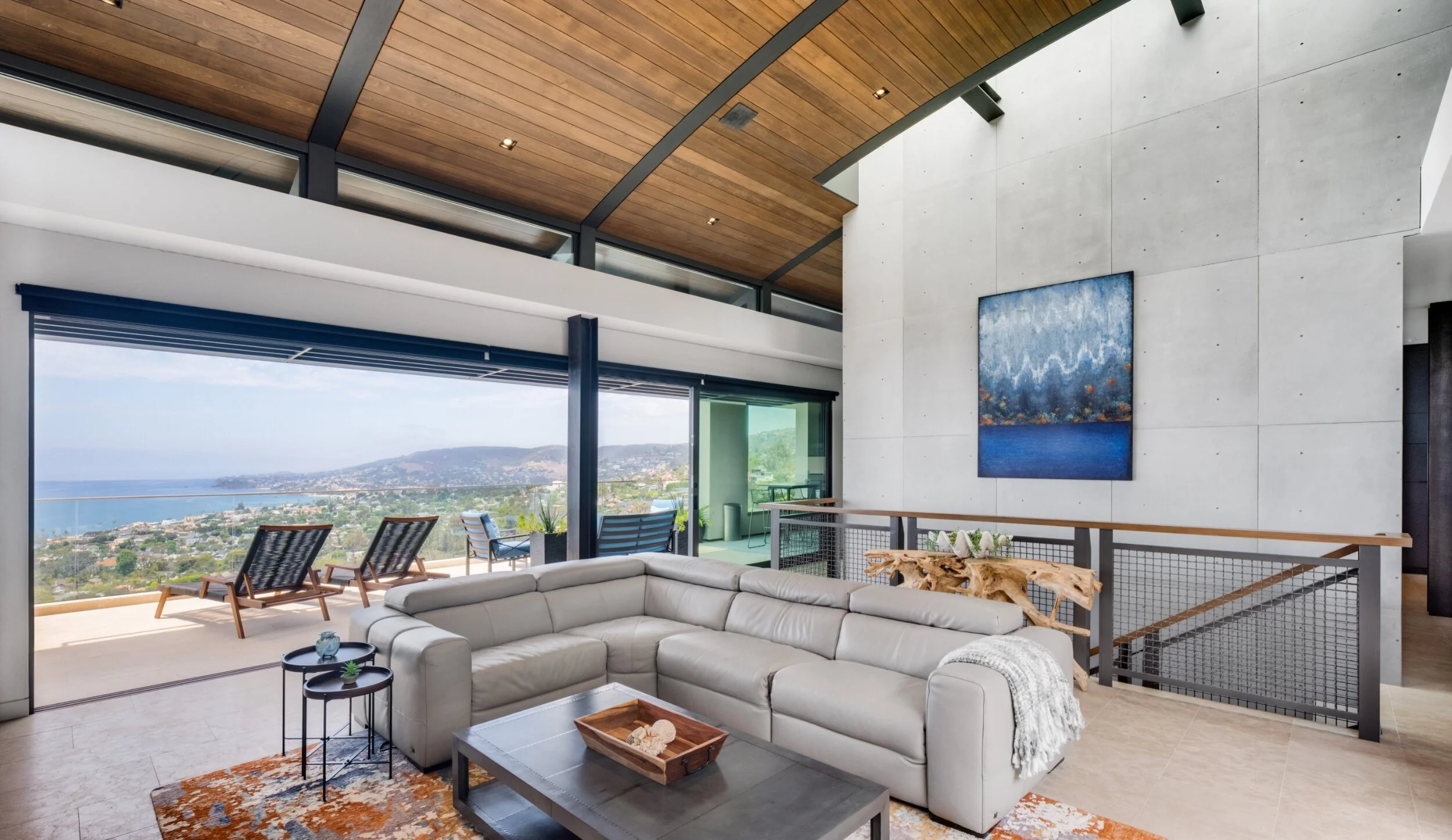 Living towards view.jpg