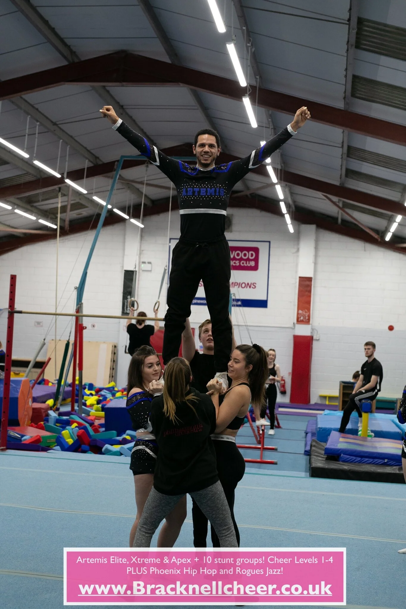 Artemis Bracknell Cheer0073.jpg