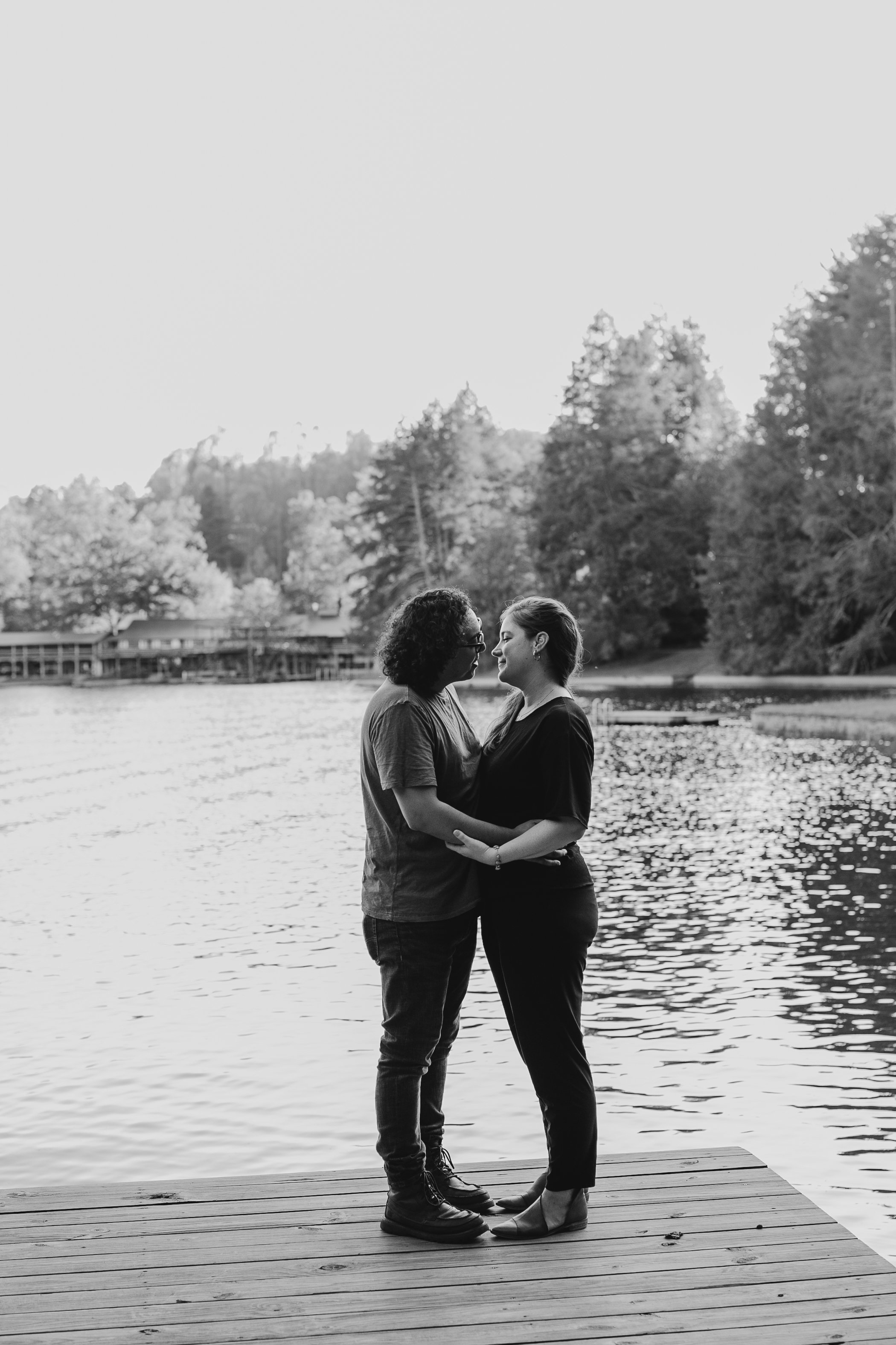 lakesummitnorthcarolinaengagementphotos-14.jpg