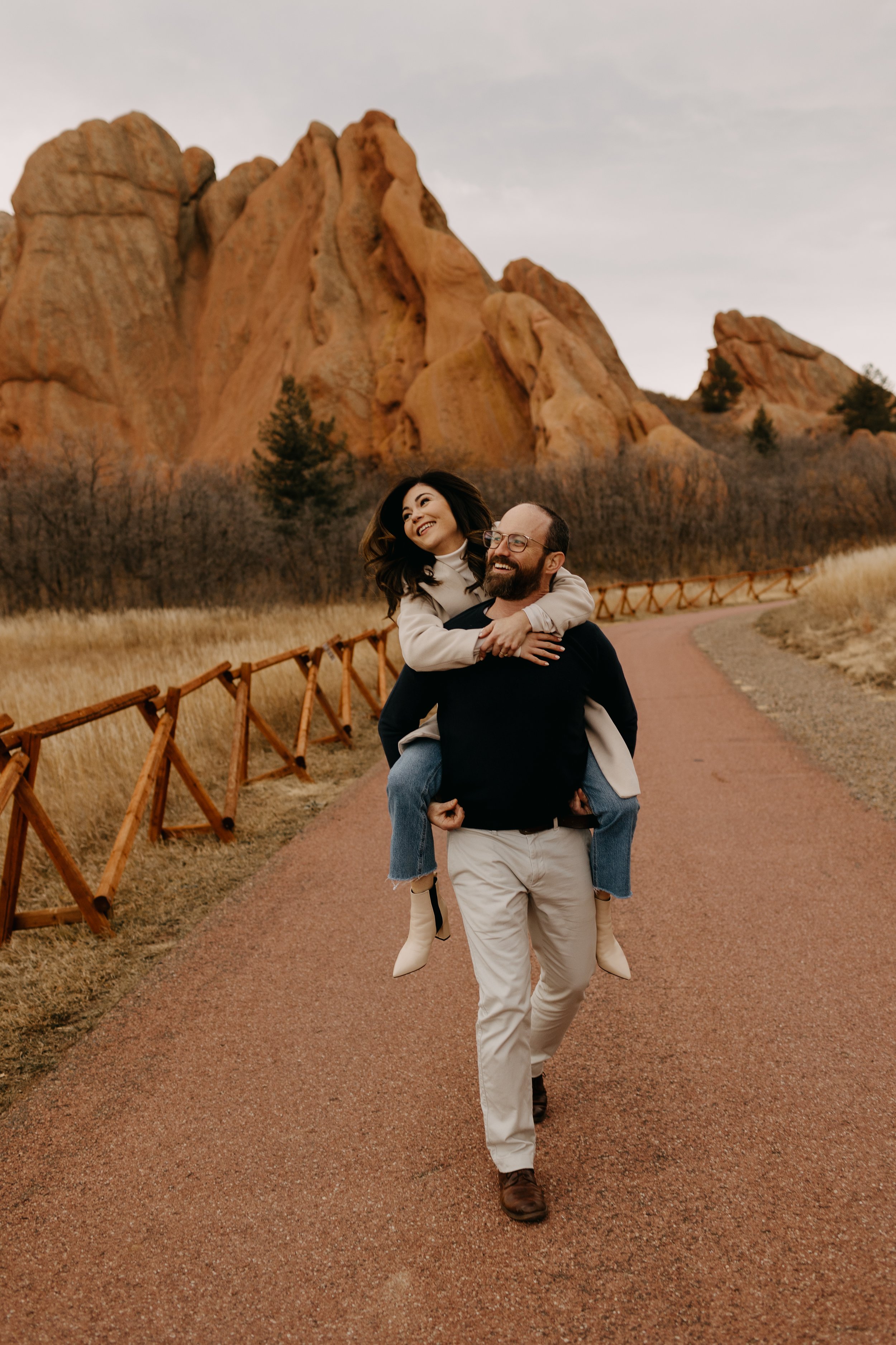 Roxborough-State-Park-engagement-photos-5785.jpg