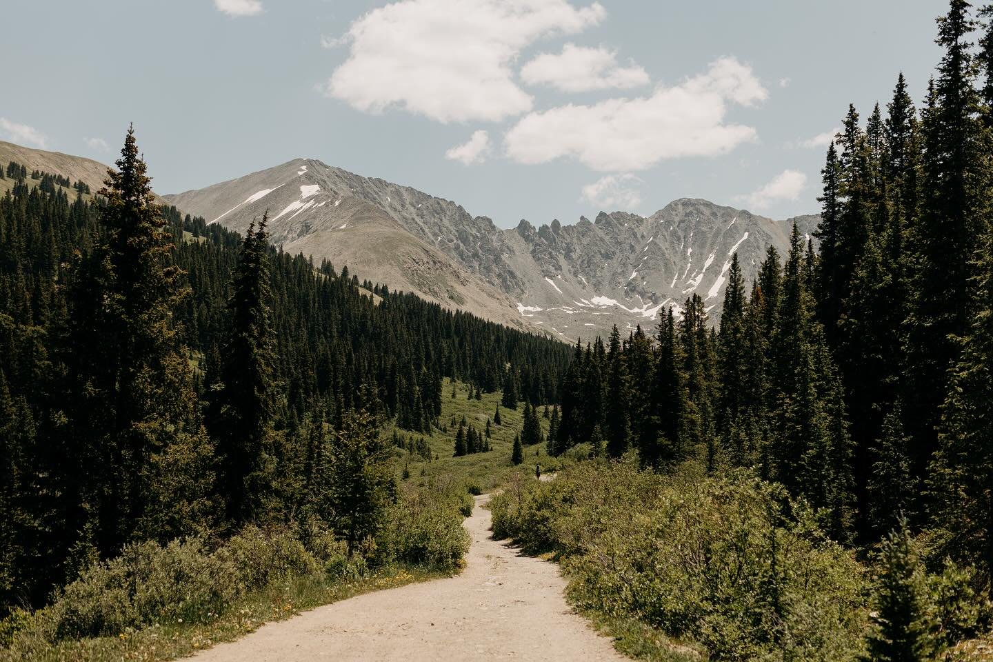 Happy Earth Day! 🌎 I&rsquo;ll never not be amazed or in totally awe whenever I step outside here in Colorado or when I travel. Make sure that you are touching grass, dirt, snow or water not just today but every day! And most importantly, make sure y