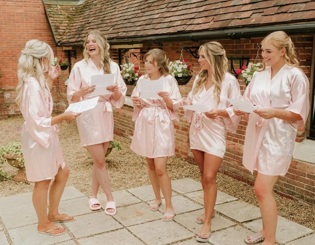 Gorgeous bridesmaids 💗🥂

Makeup @hollienoellemua
Photographer #gabrielasphotographyandfilm

#kenthairstylist #hairandmakeupartist #londonhairstylist #londonmakeupartist #bridalhair #bridesmaidshair #bridalhairandmakeup
