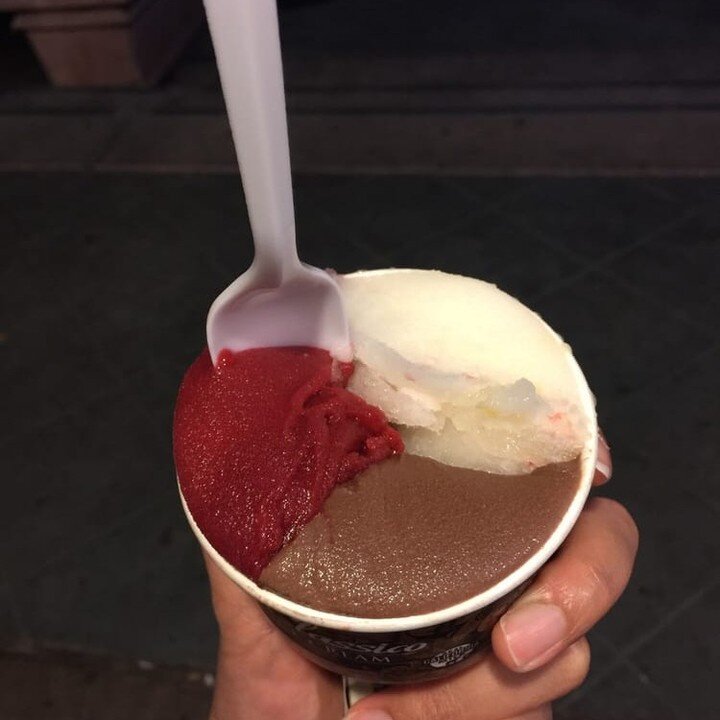 Dark Chocolate, Raspberry and Lemon combo! What's your favorite combo?
.
.

#gelatoclassico #gelato #dessertsofinstagram #dessertporn #dessertlover #food #dessertaddict  #dailyfoodfeed #bayareaeats #bayareafoodie #eaterbayarea #icecream #foodporn #no