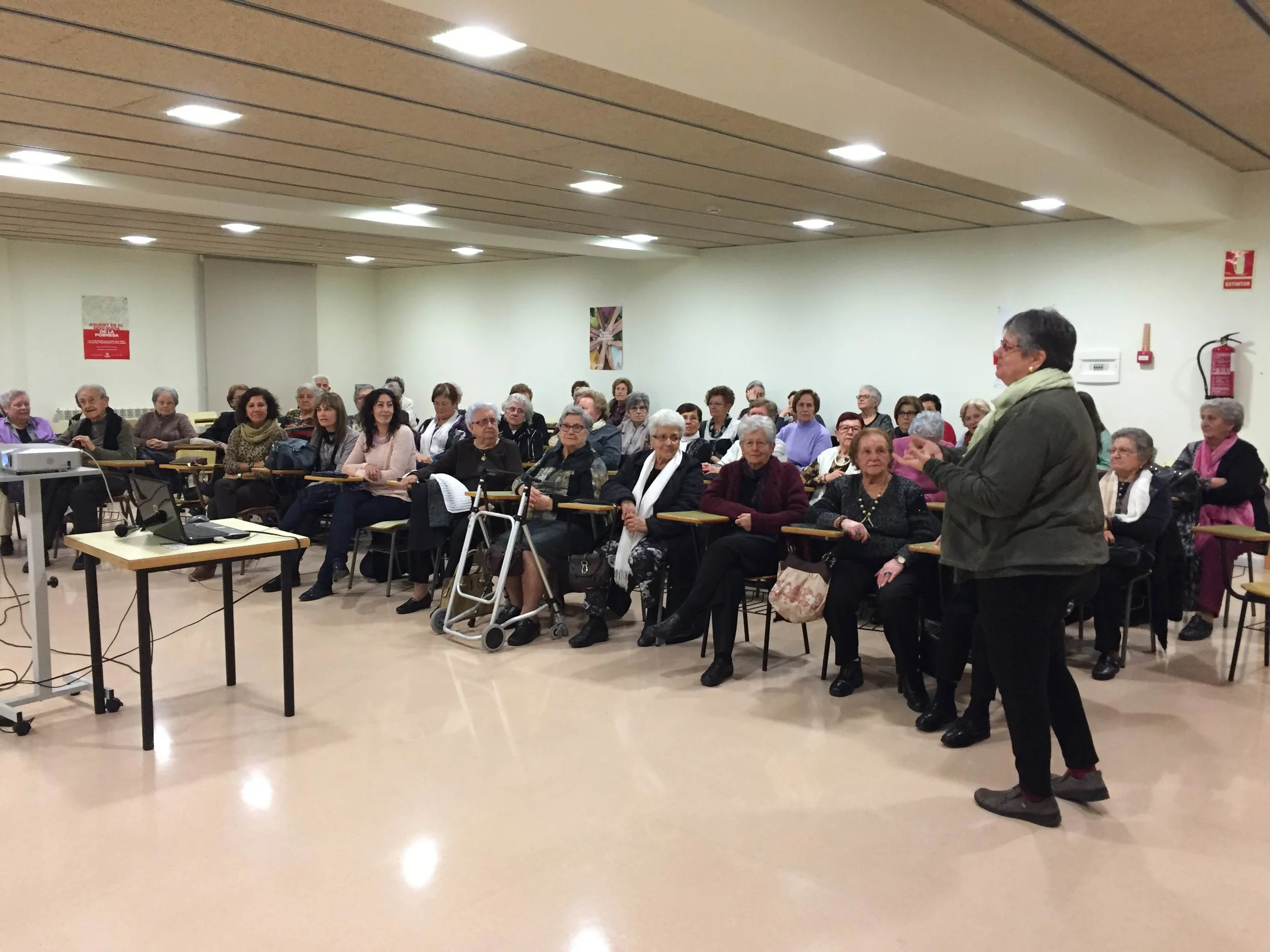 PRESENTACIÓ DEL VÍDEO UN LLOC PER VIURE