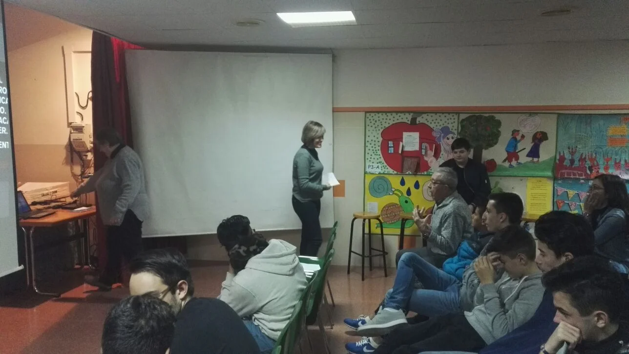 XERRADA ANTI-RUMORS AL COL·LEGI EL CARME