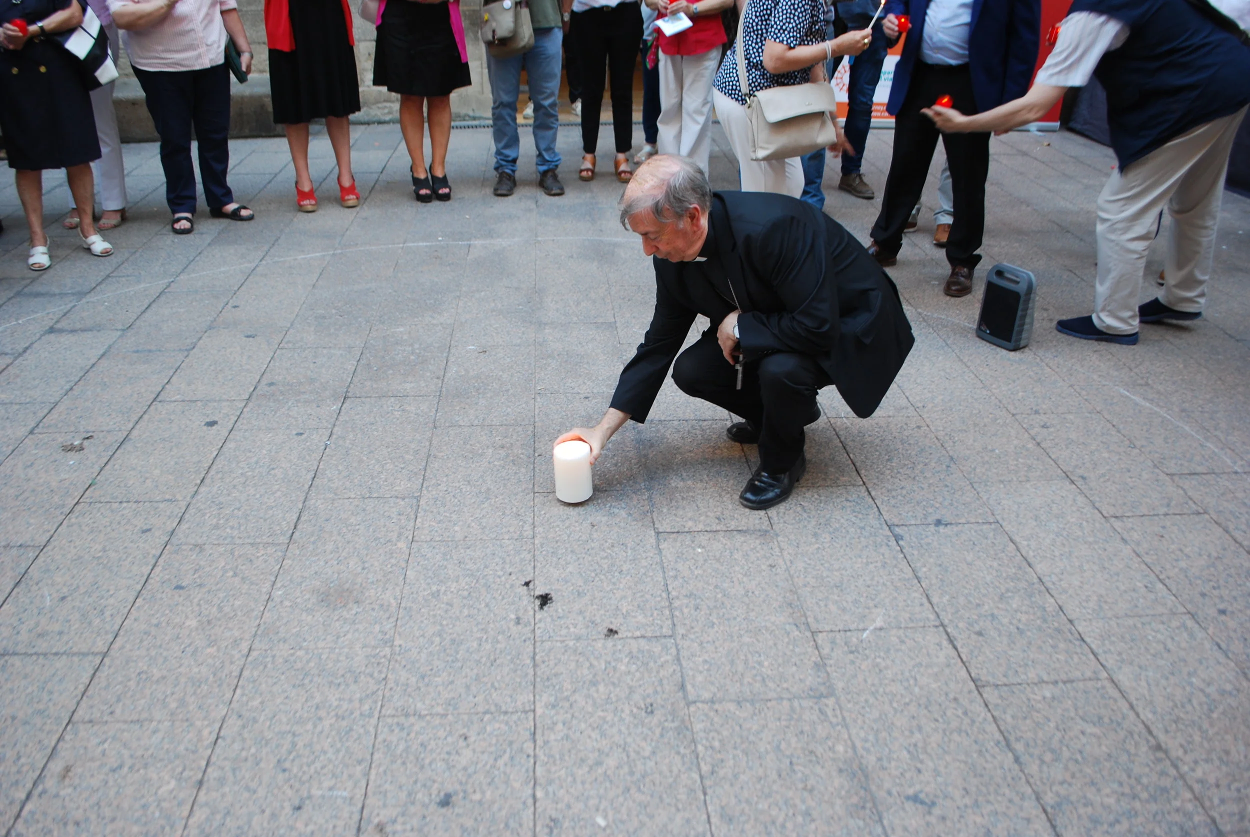 'Cercle de Silenci' per denunciar el drama de les persones refugiades